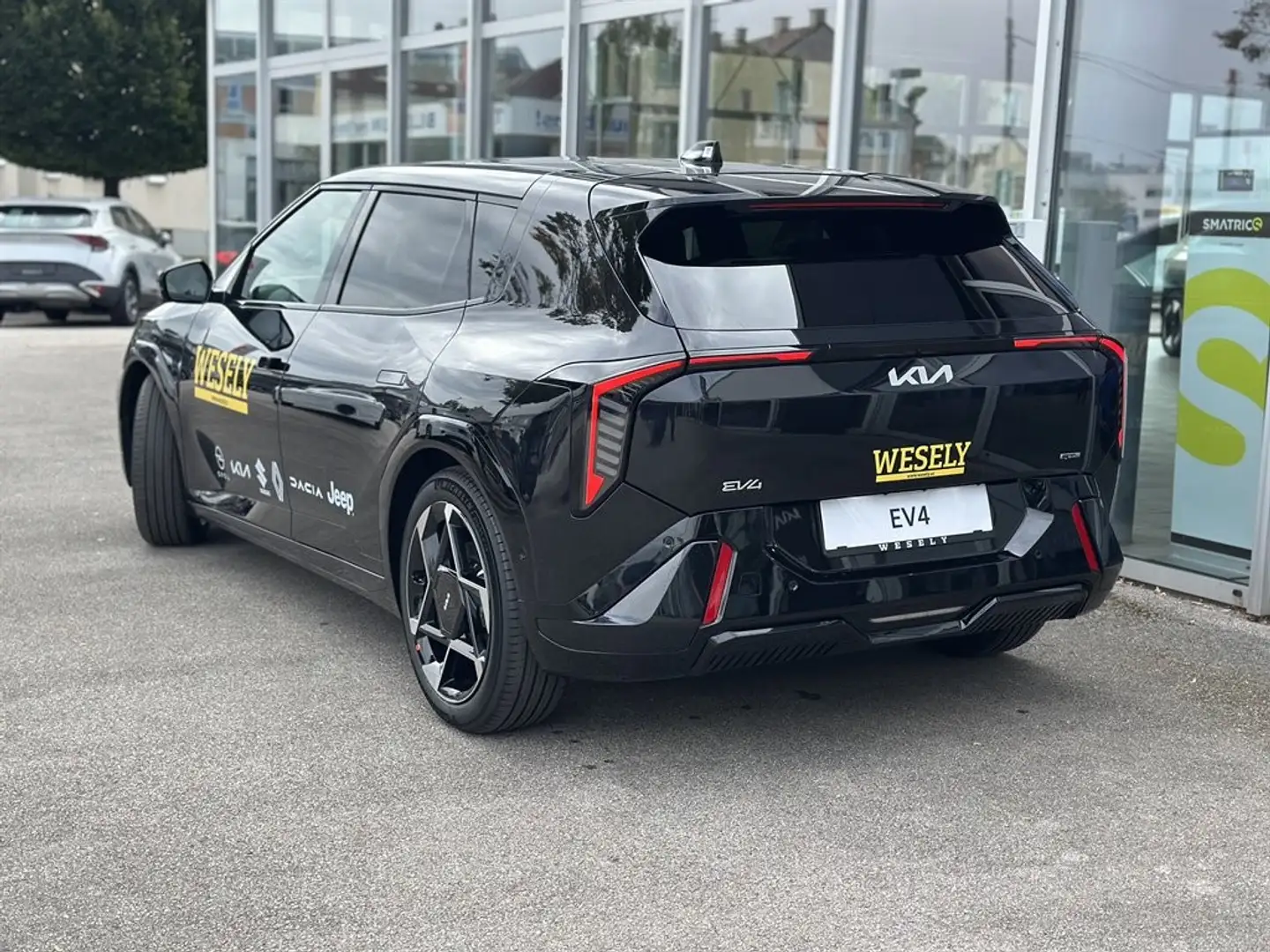 Kia EV4 GT-LINE 81,4 KWH Schwarz - 2