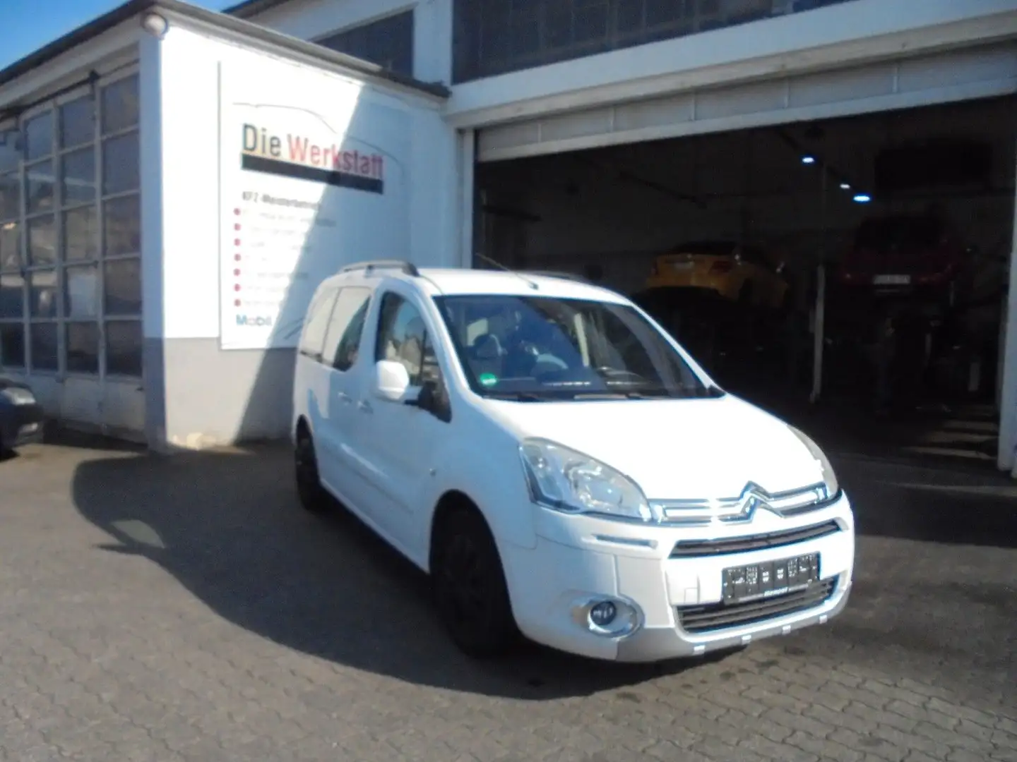 Citroen Berlingo Kombi Selection,Automatik Weiß - 2