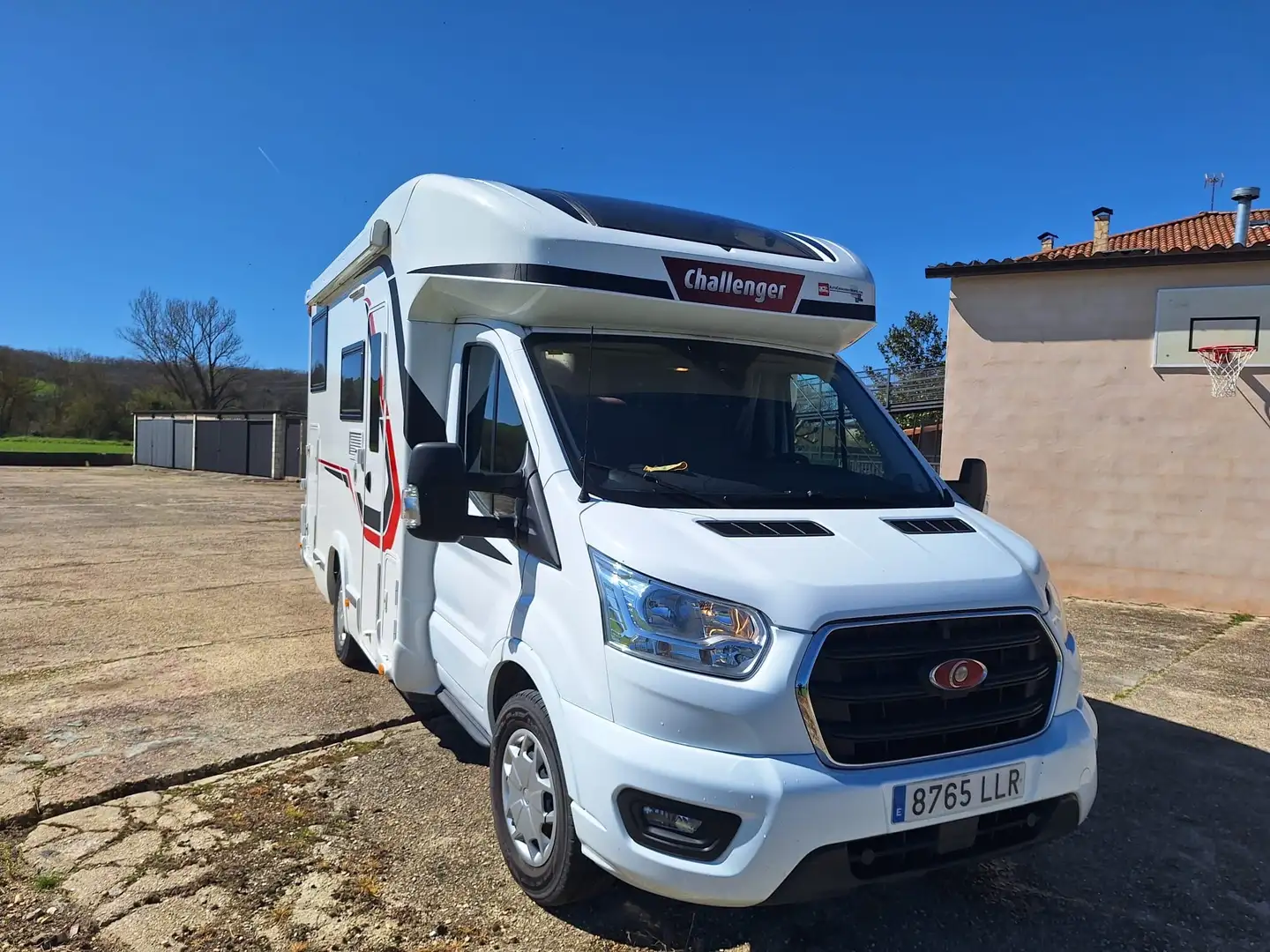 Ford Challerger Blanco - 2