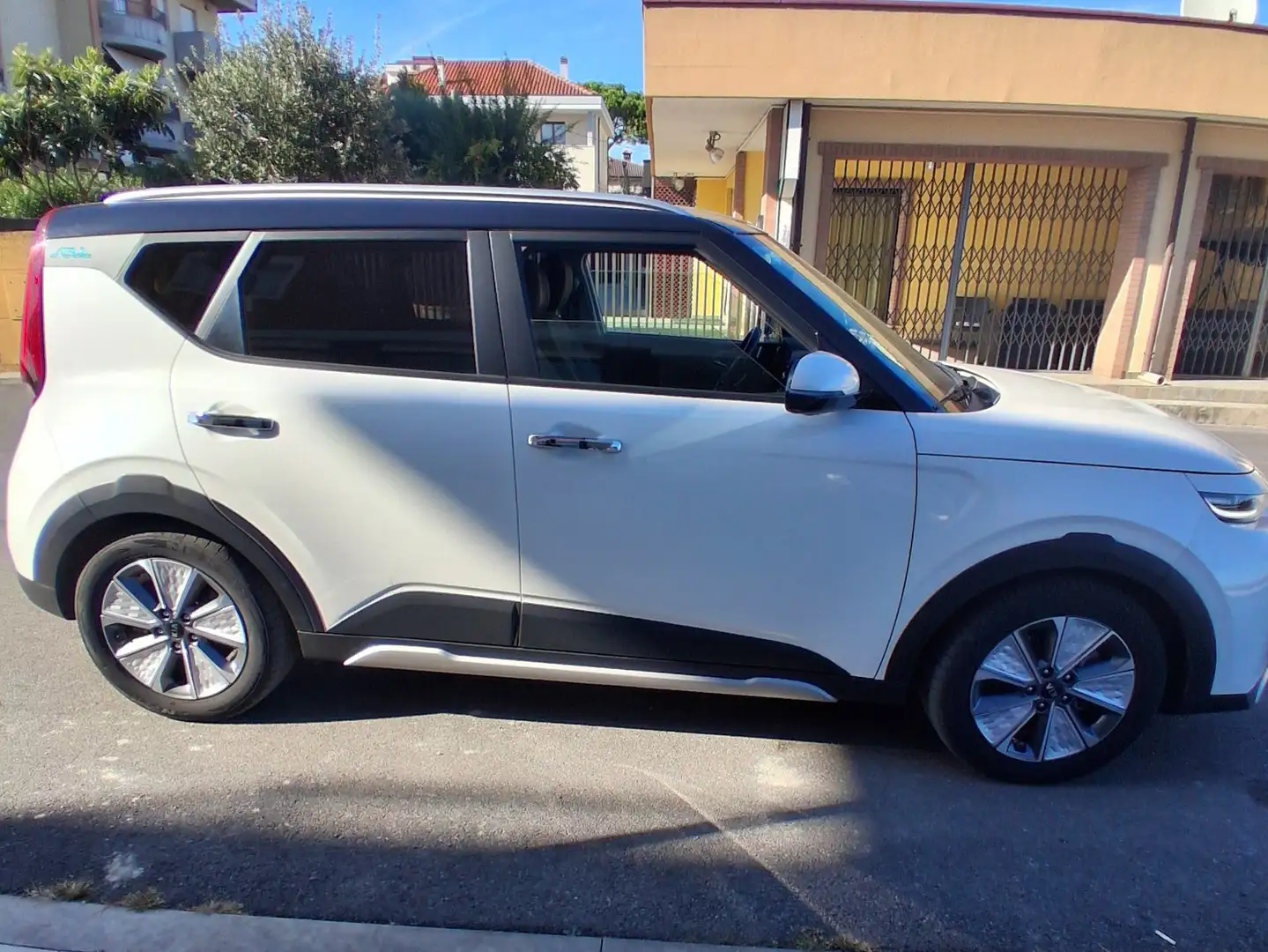 Kia Soul E-Soul 64 Kwh Style White - 2