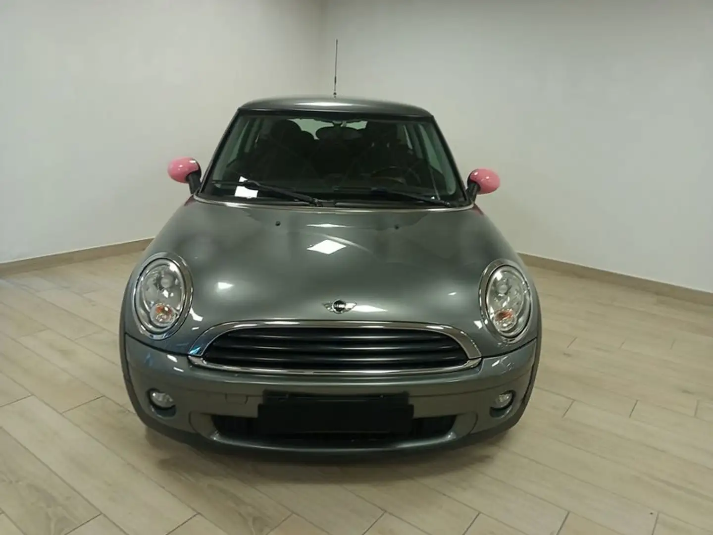 MINI One (R56) 1.4 16V One (55kW) Gris - 2