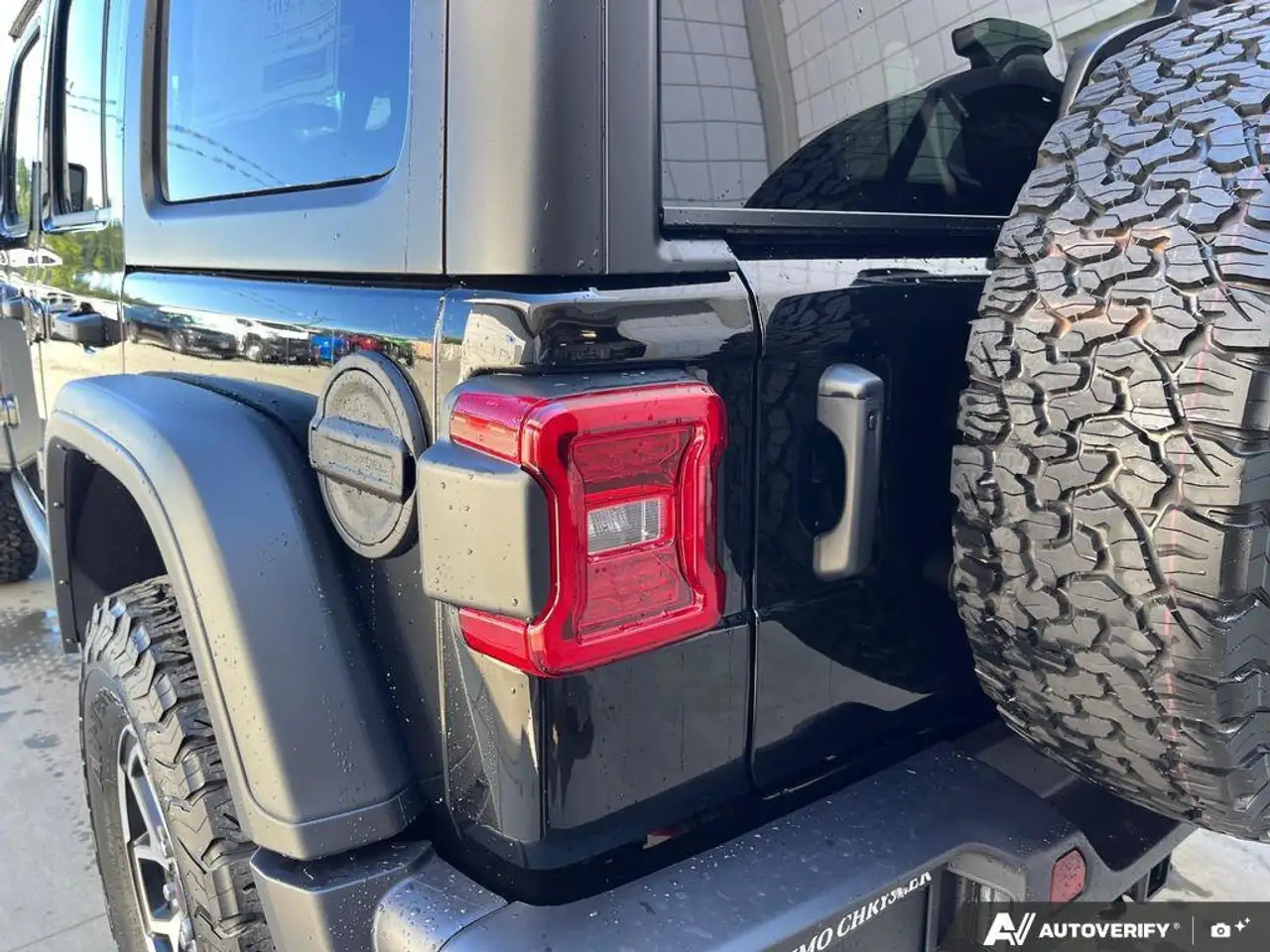 Jeep Wrangler photo Jeep Wrangler