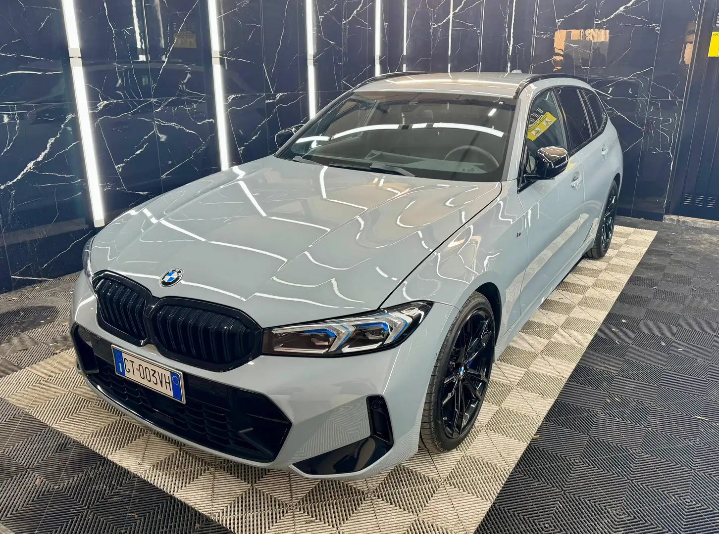 BMW 320 320d Touring Msport auto Grigio - 1