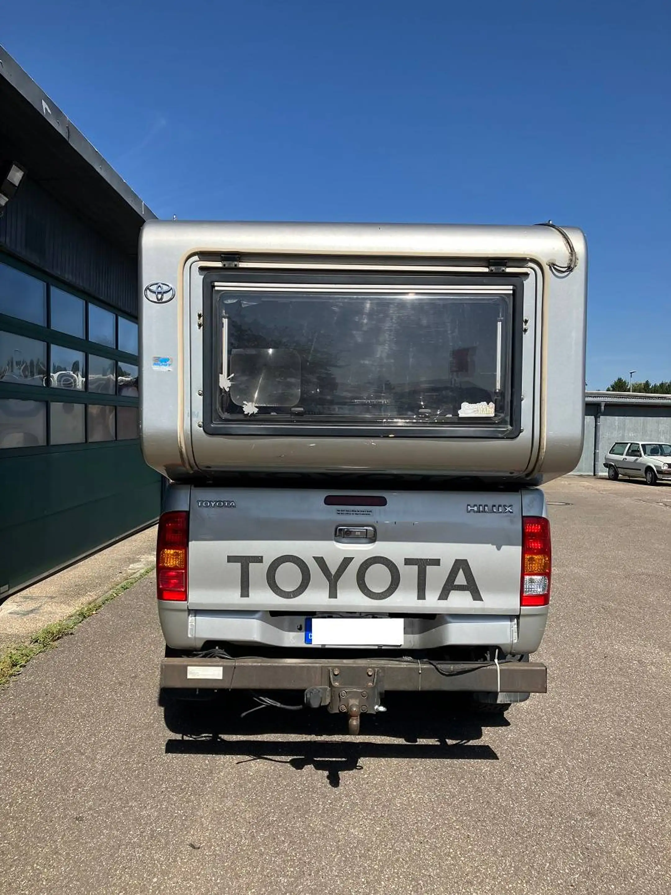 Toyota Hilux 2.5 D-4D Double Cab Sol 4x4 Absetzkabine Klima Dachträger — photo 8