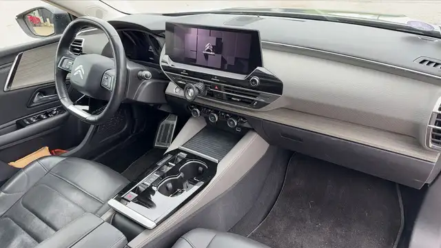 Citroen C5 X view 10