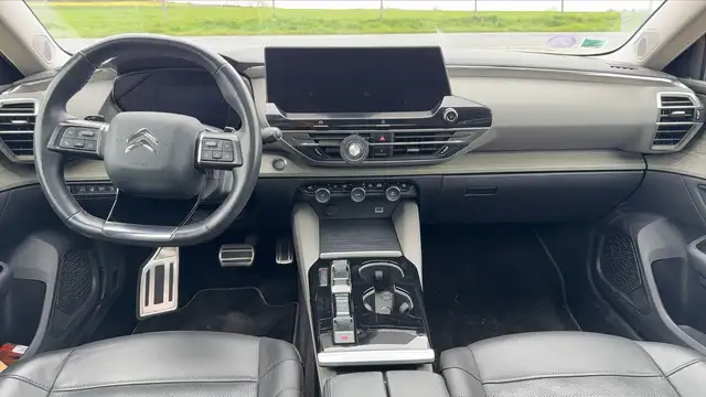 Citroen C5 X view 11