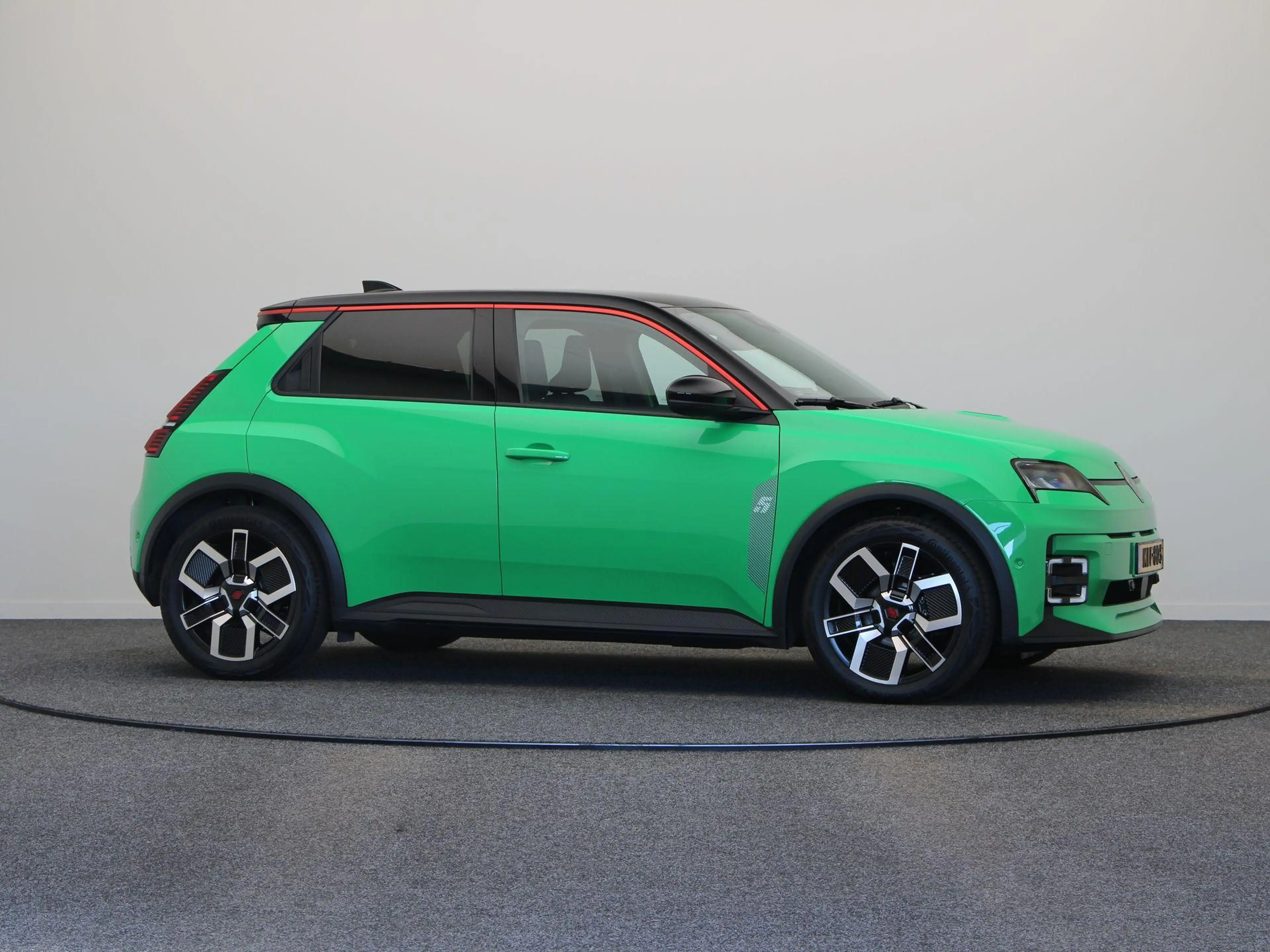 Renault R 5 comfort range techno 52 kWh | 1e Eigenaar | Nieuws — photo 13