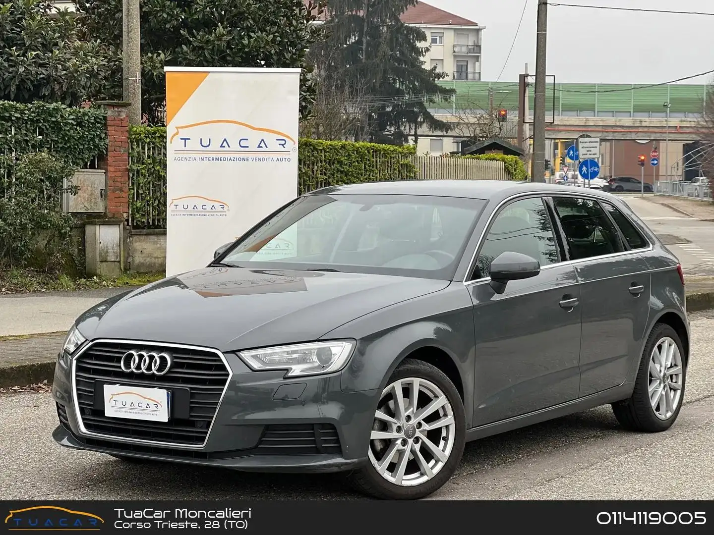 Audi A3 Business Line 1.6 30 TDI Grigio - 1