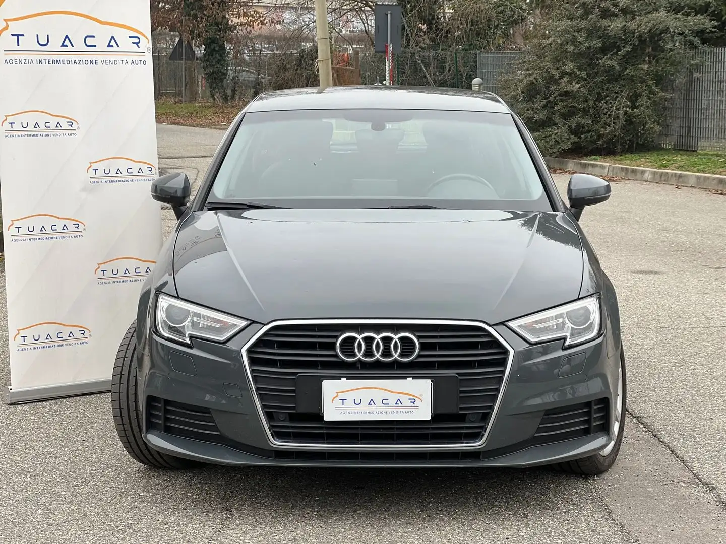 Audi A3 Business Line 1.6 30 TDI Grigio - 2
