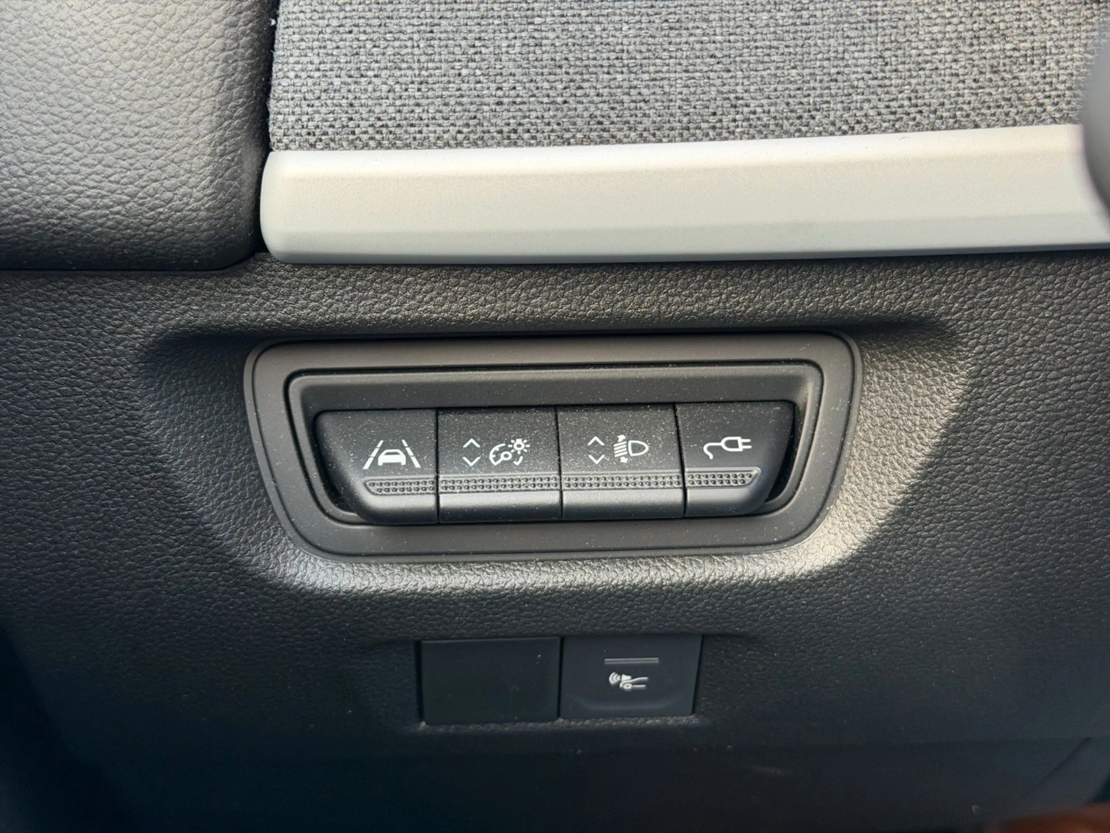 Renault ZOE Evolution — photo 15