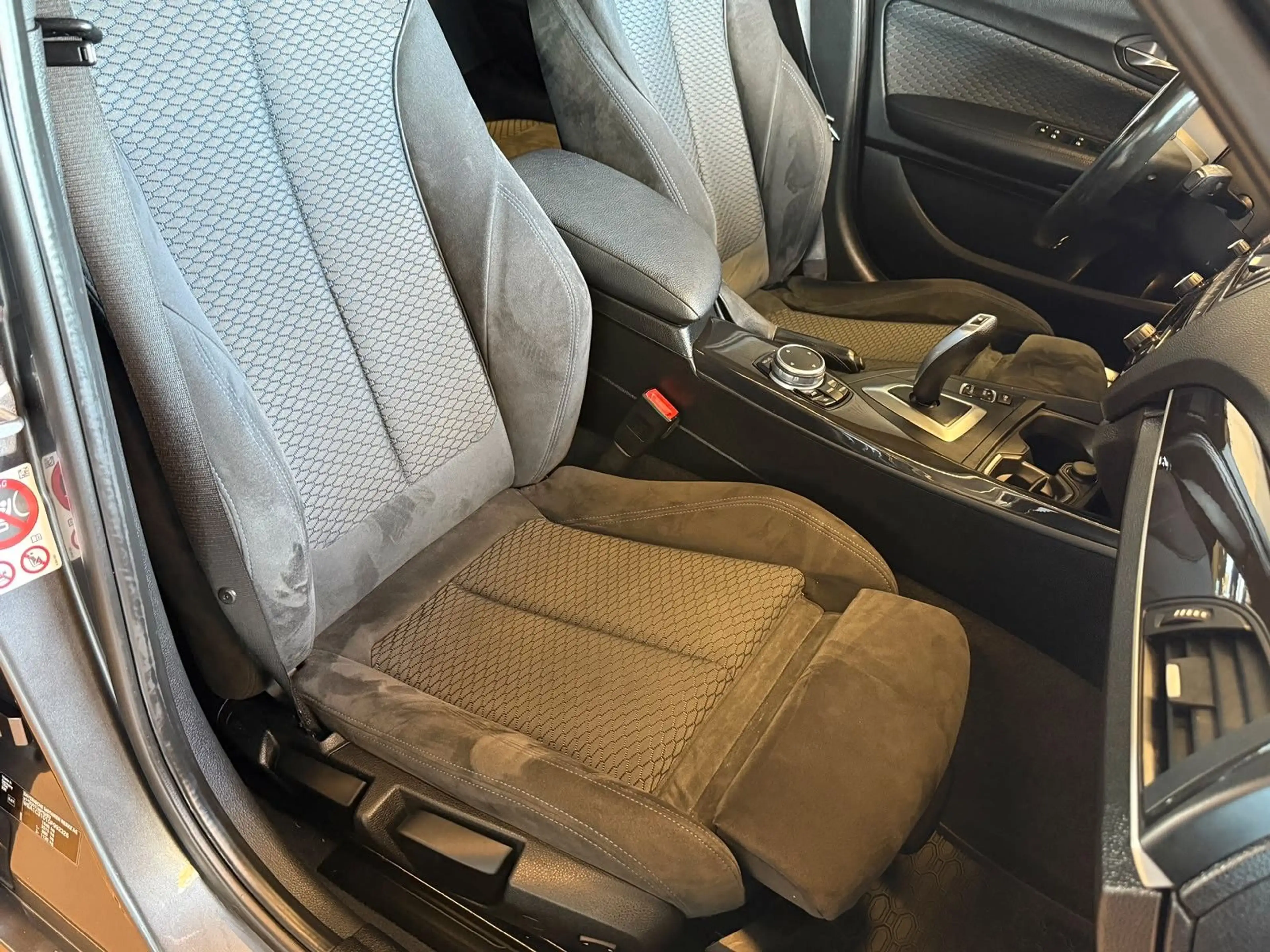 BMW 120 d M-Paket / Navi / Alcantara / Schiebedach — photo 14