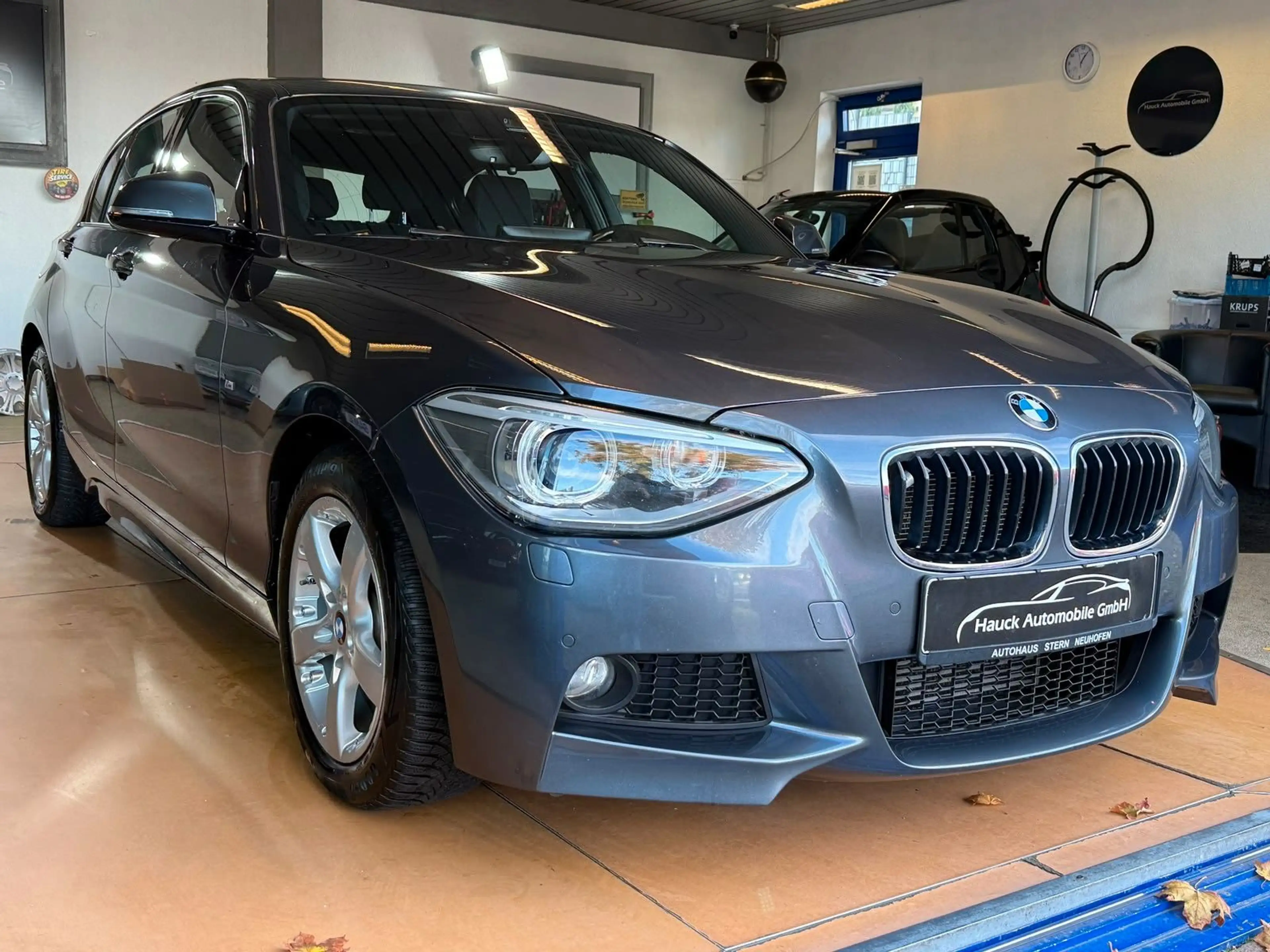 BMW 120 d M-Paket / Navi / Alcantara / Schiebedach — photo 6