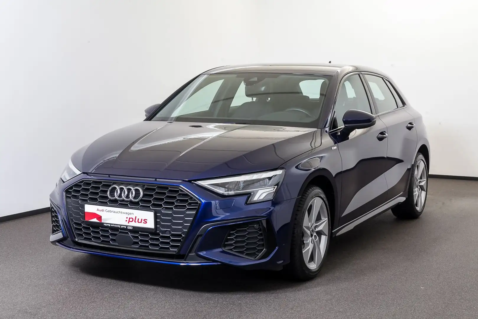 Audi A3 S line 30 TFSI 6-Gang AHK PDC LED Blauw - 2