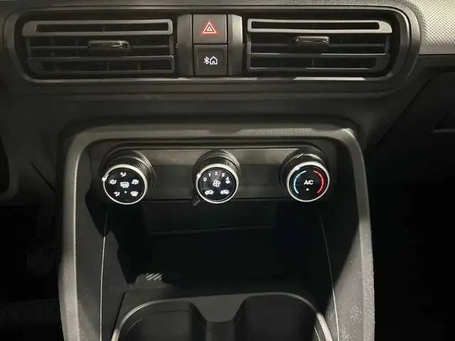 Citroen C3 view 12