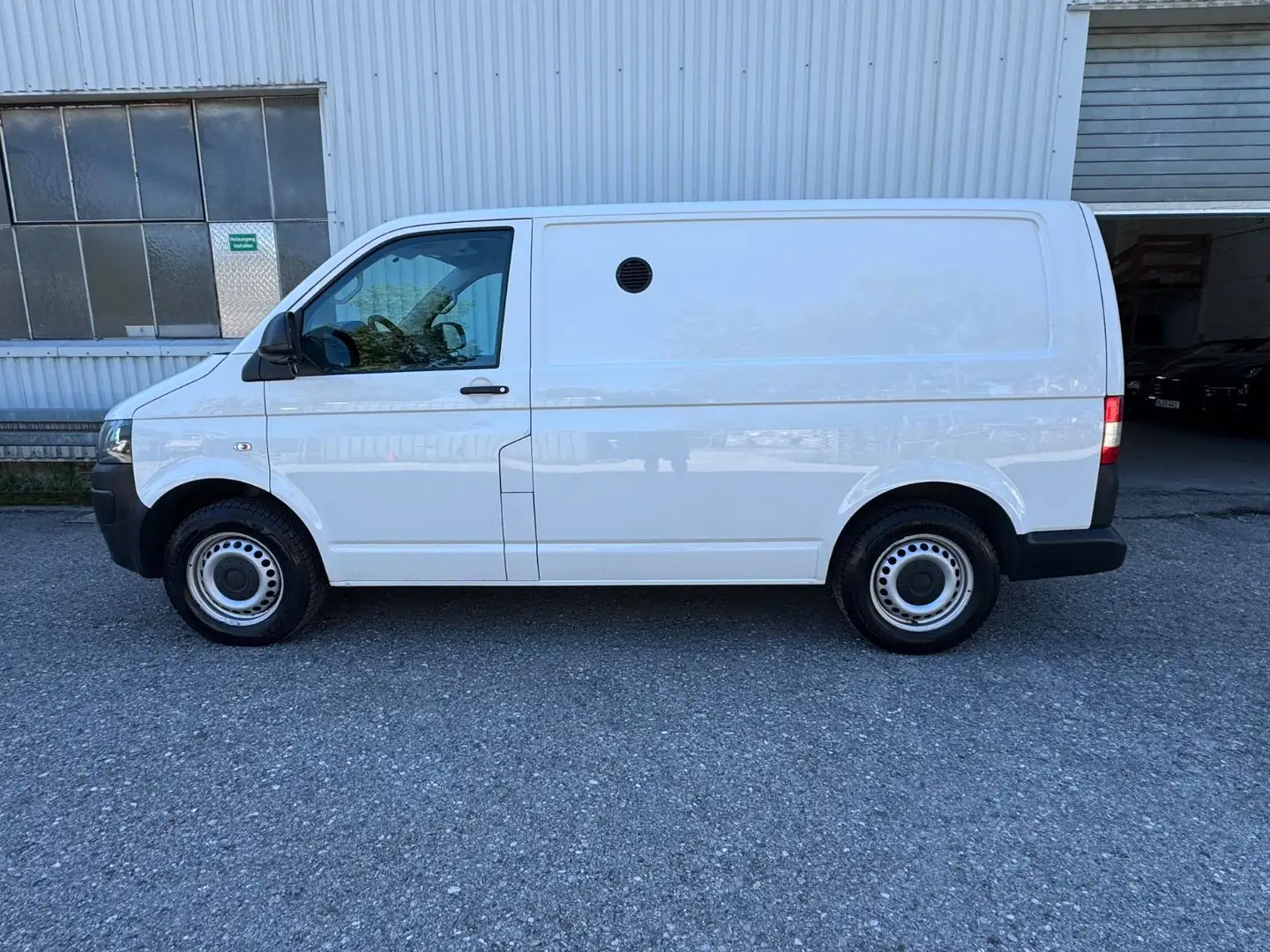 Volkswagen T5 Transporter Kasten Klima AHK 1. Hand Weiß - 2
