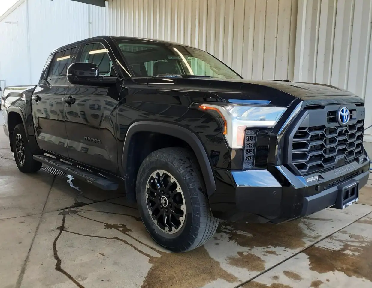 Toyota Tundra снимка Toyota Tundra