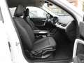 BMW iX1 xDrive30 Navi Bluetooth PDC Klima Weiß - thumbnail 4