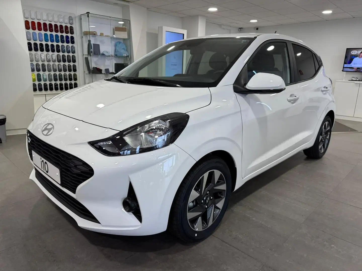 Hyundai i10 1.0 MPI Klass Blanco - 1