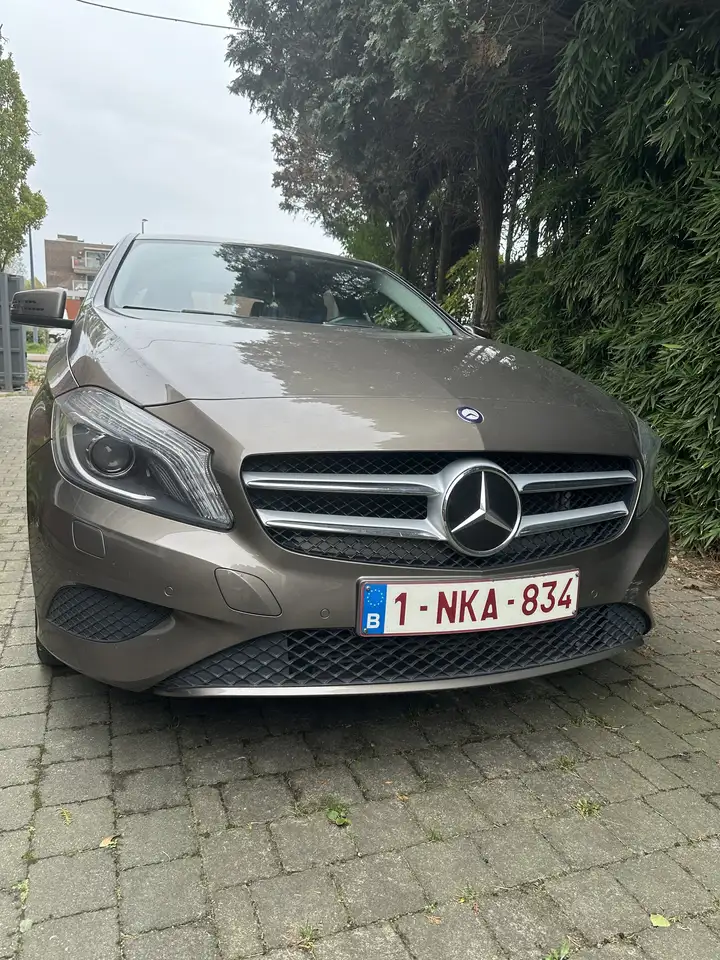 Mercedes-Benz A 180
