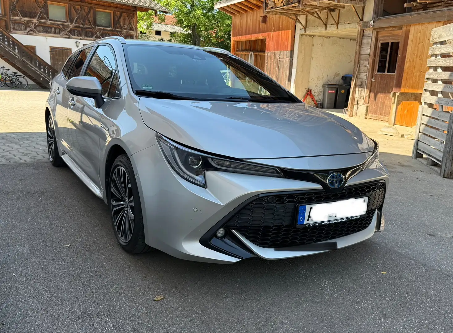 Toyota Corolla Hybrid Team D 2.0 Standheizung AHK Silber - 2