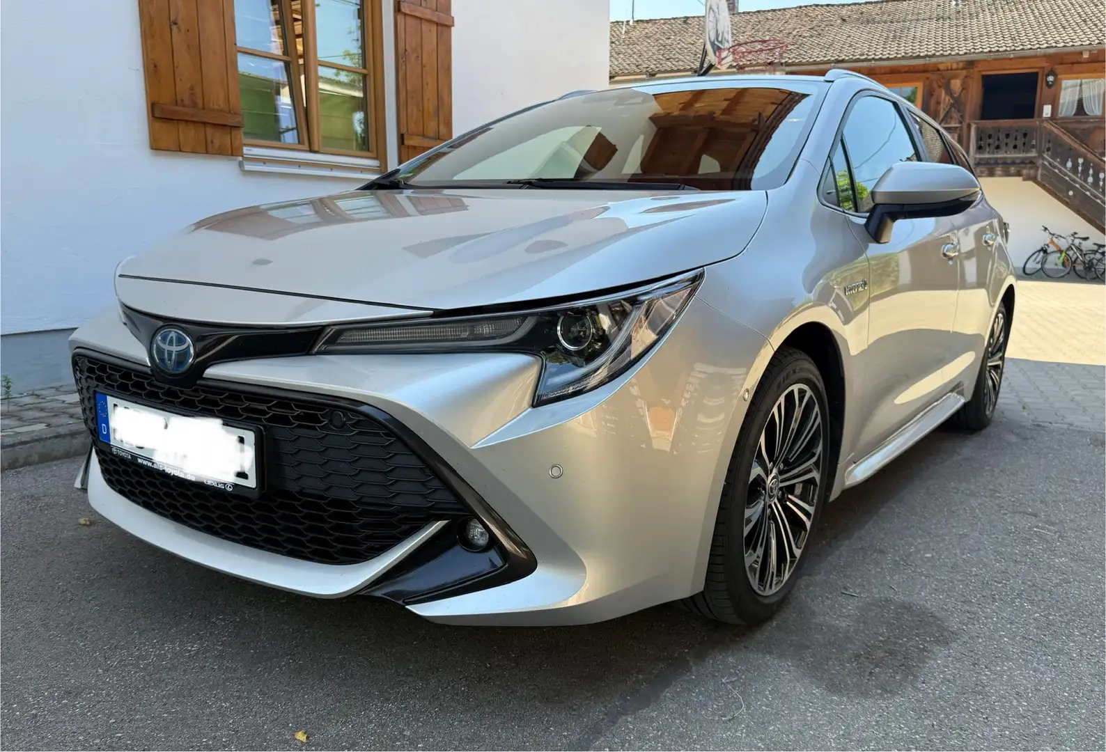 Toyota Corolla Hybrid Team D 2.0 Standheizung AHK Silber - 1