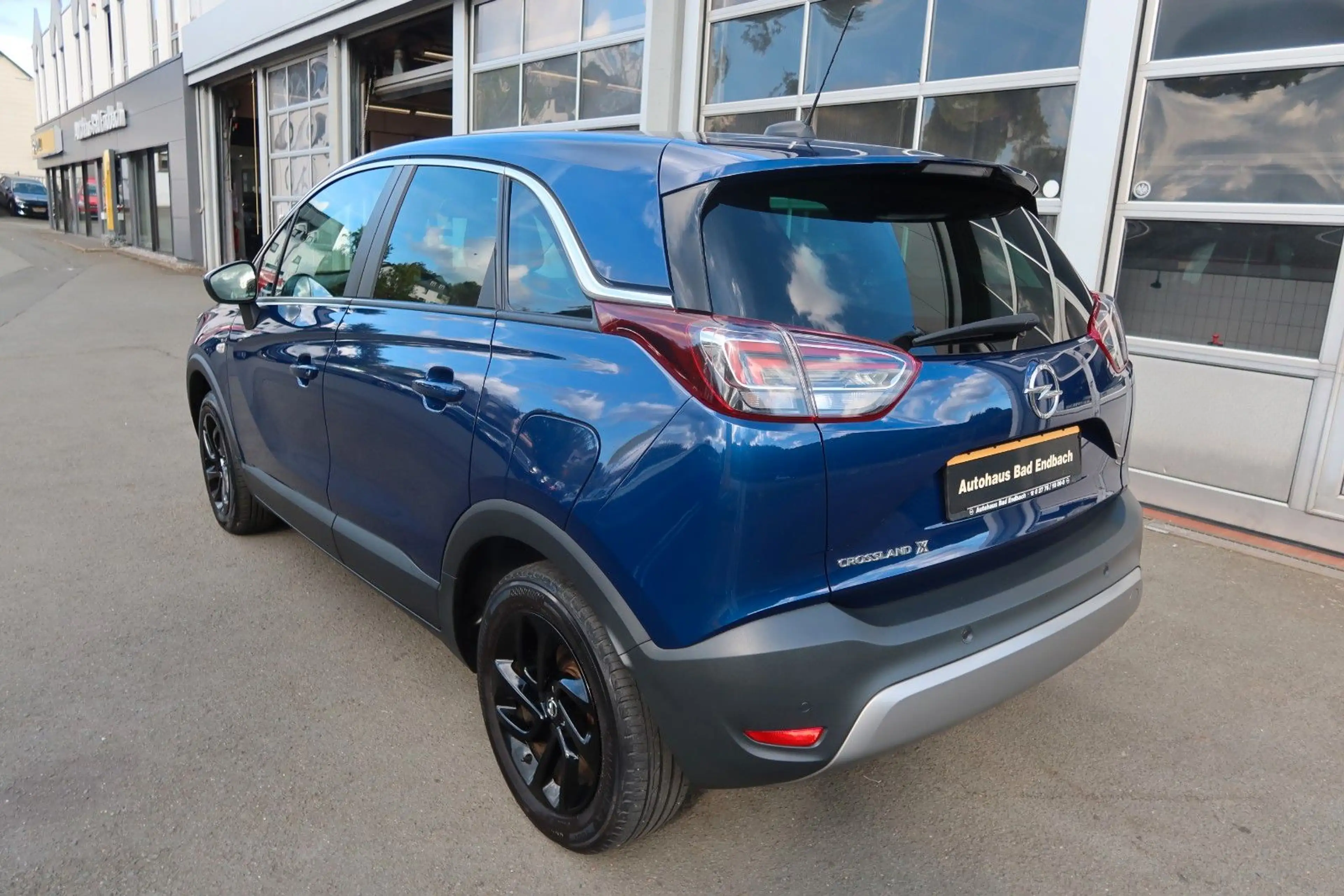 Opel Crossland X — photo 10