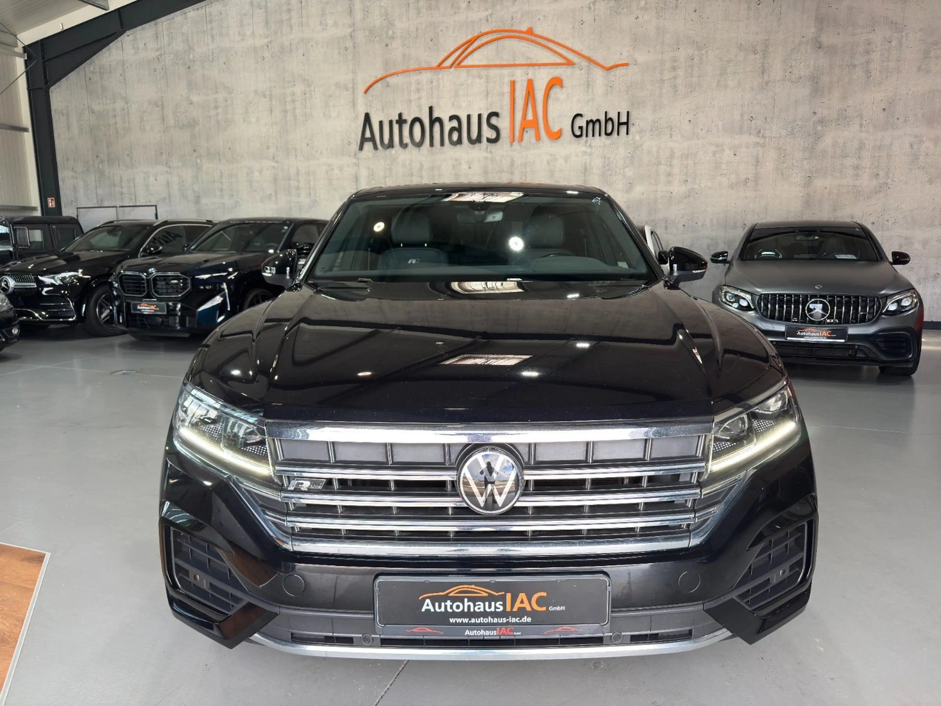 Volkswagen Touareg R-Line 4Motion/PARKASSISTEN/LED/AHK/MWST — photo 3