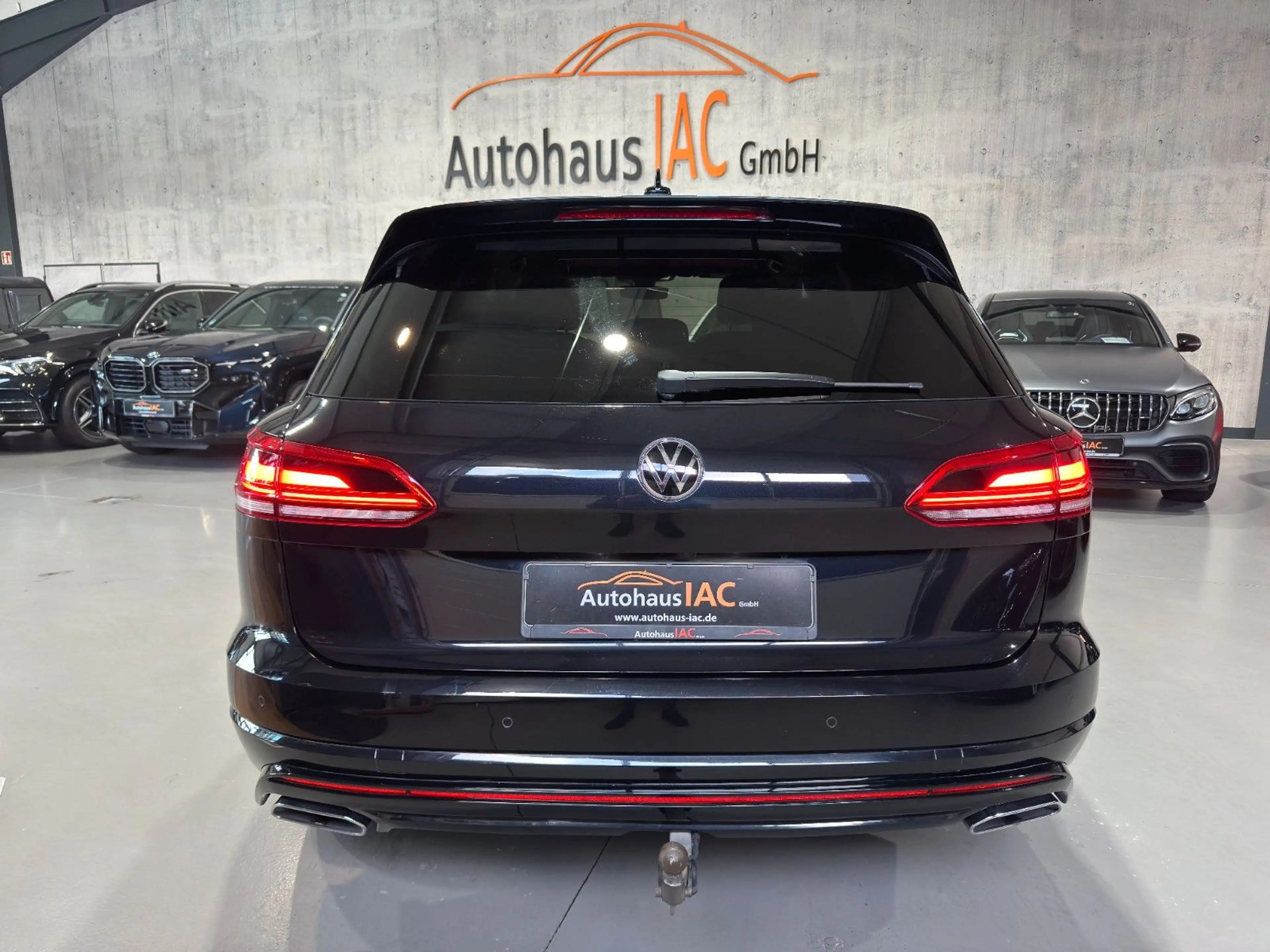 Volkswagen Touareg R-Line 4Motion/PARKASSISTEN/LED/AHK/MWST — photo 4