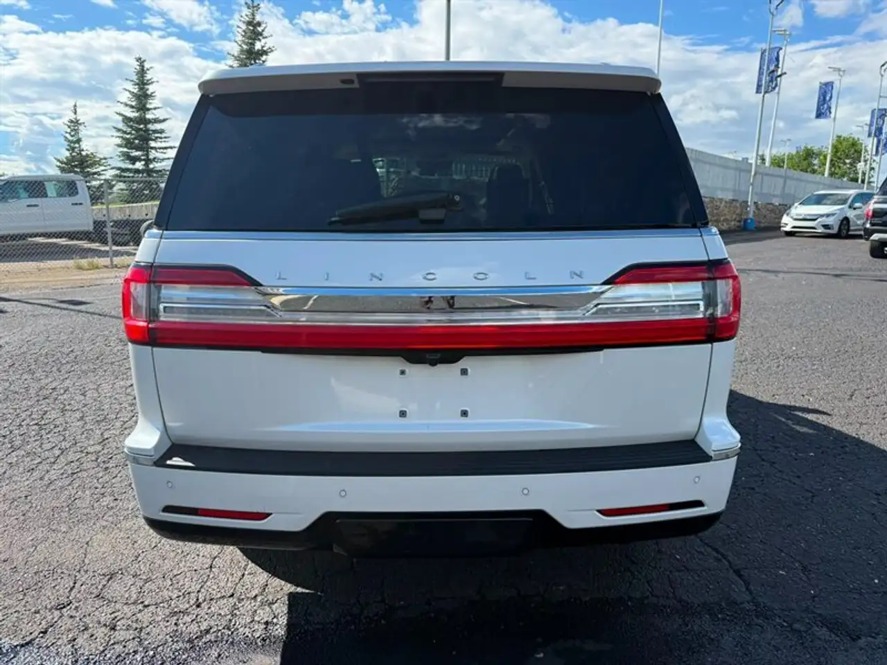 Lincoln Navigator photo Lincoln Navigator