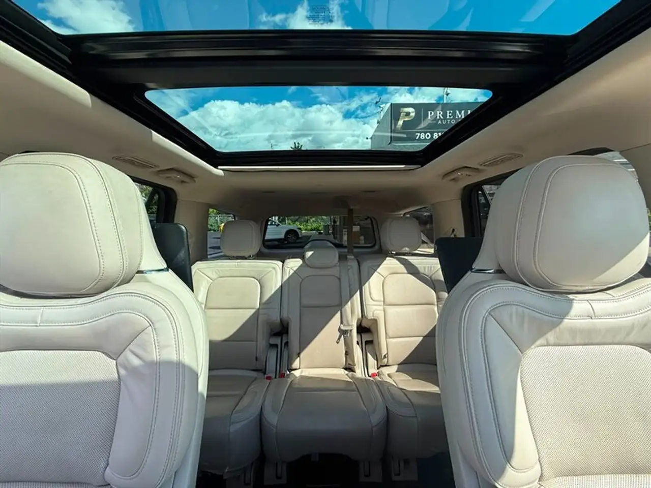 Lincoln Navigator photo Lincoln Navigator