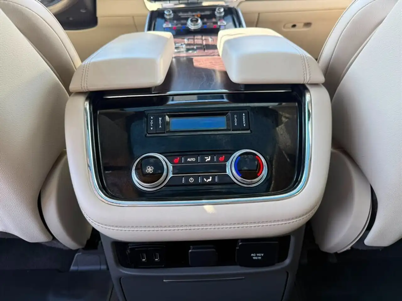 Lincoln Navigator photo Lincoln Navigator