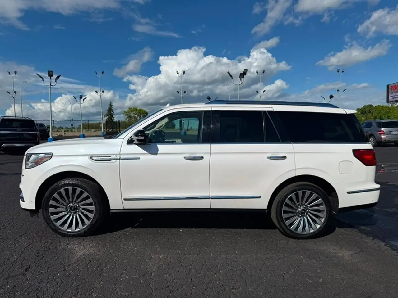 Lincoln Navigator photo Lincoln Navigator