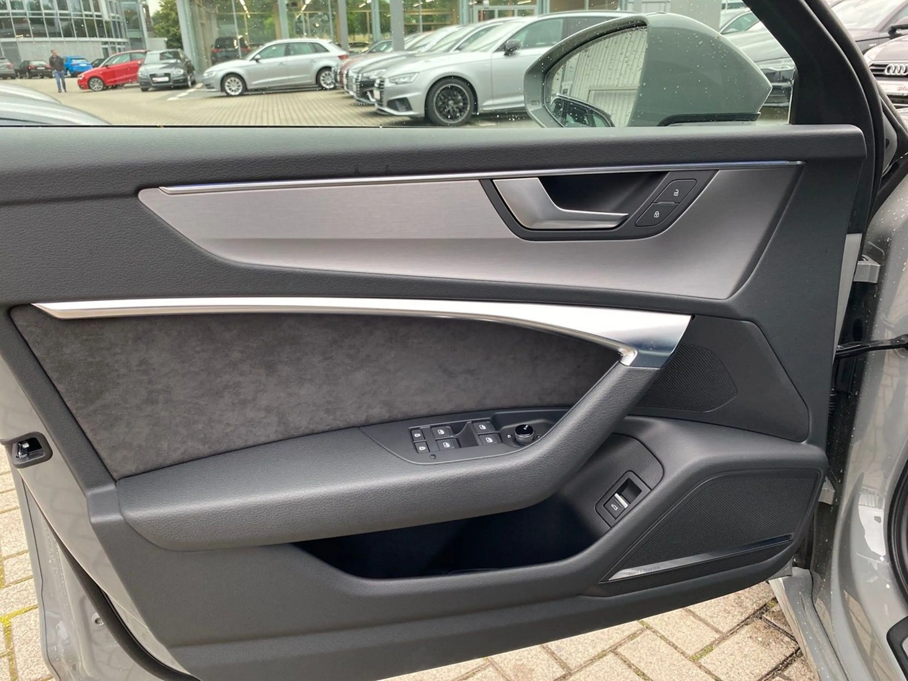 Audi A6 Avant 50 TDI quattro sport S-line NaviPlus Matr... — photo 6