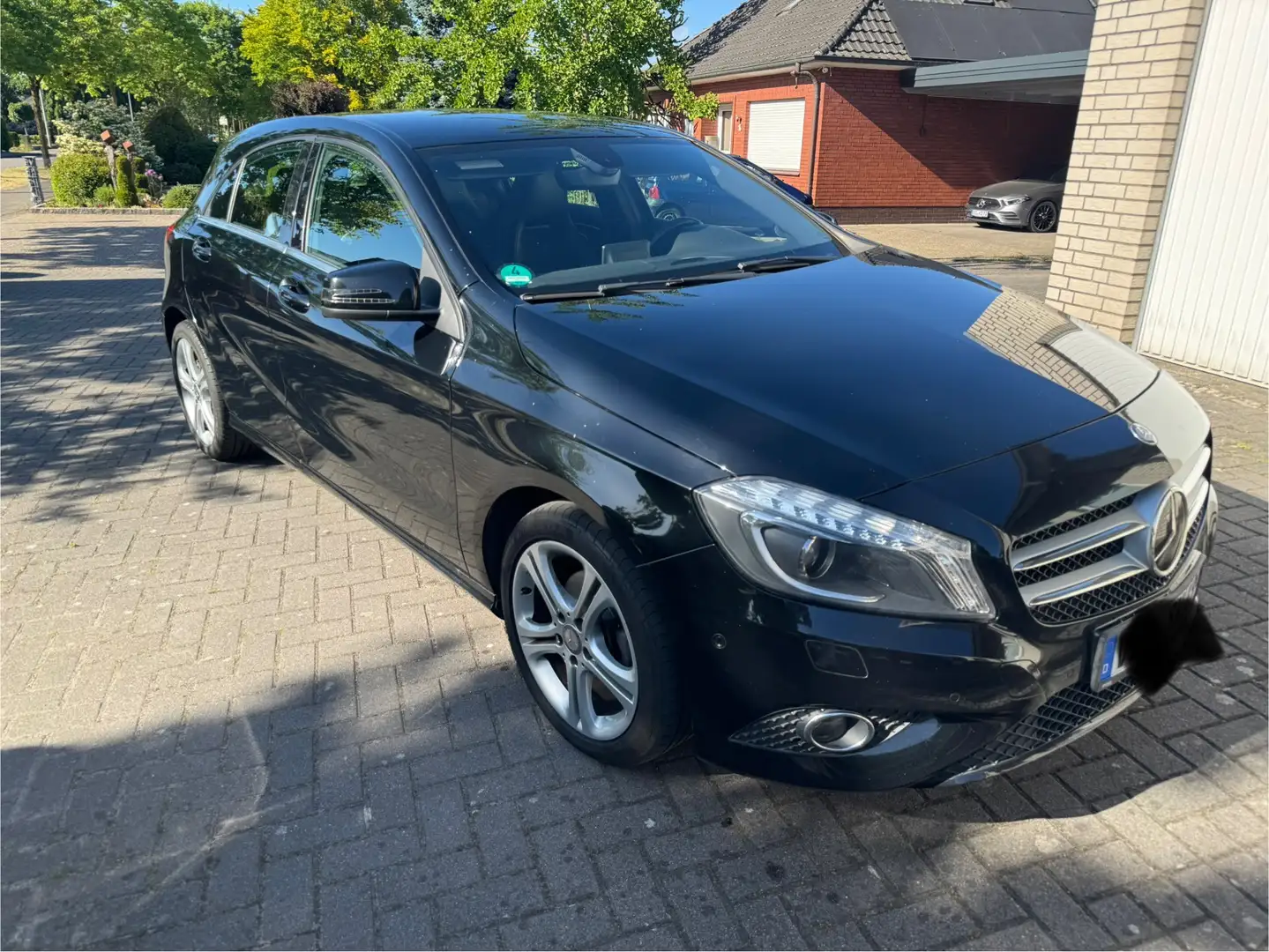 Mercedes-Benz A 180 A 180 CDI (BlueEFFICIENCY) 7G-DCT Urban - 1