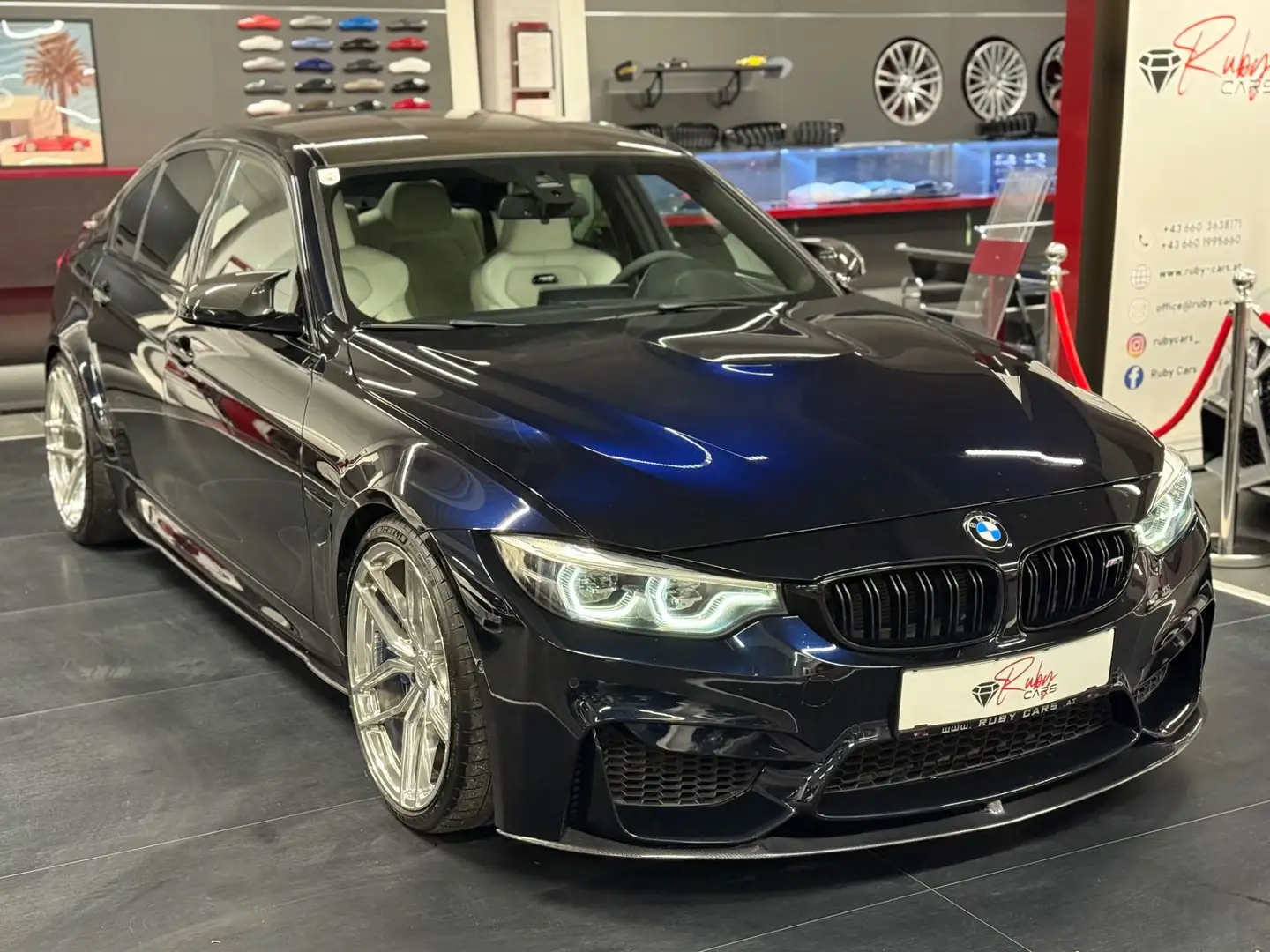 BMW M3 3er - M3 F80 Competition Schwarz - 1