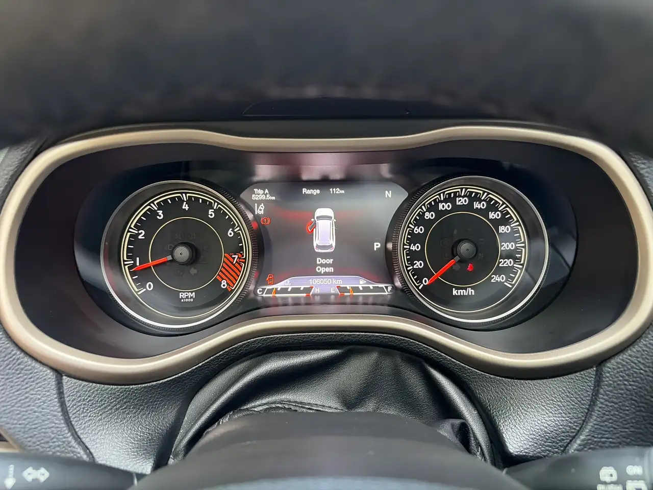 Jeep Cherokee снимка Jeep Cherokee