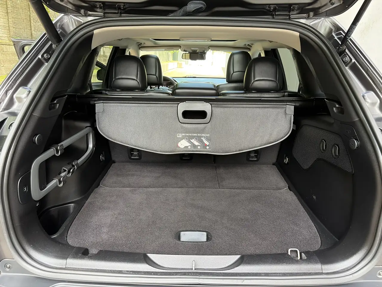 Jeep Cherokee снимка Jeep Cherokee
