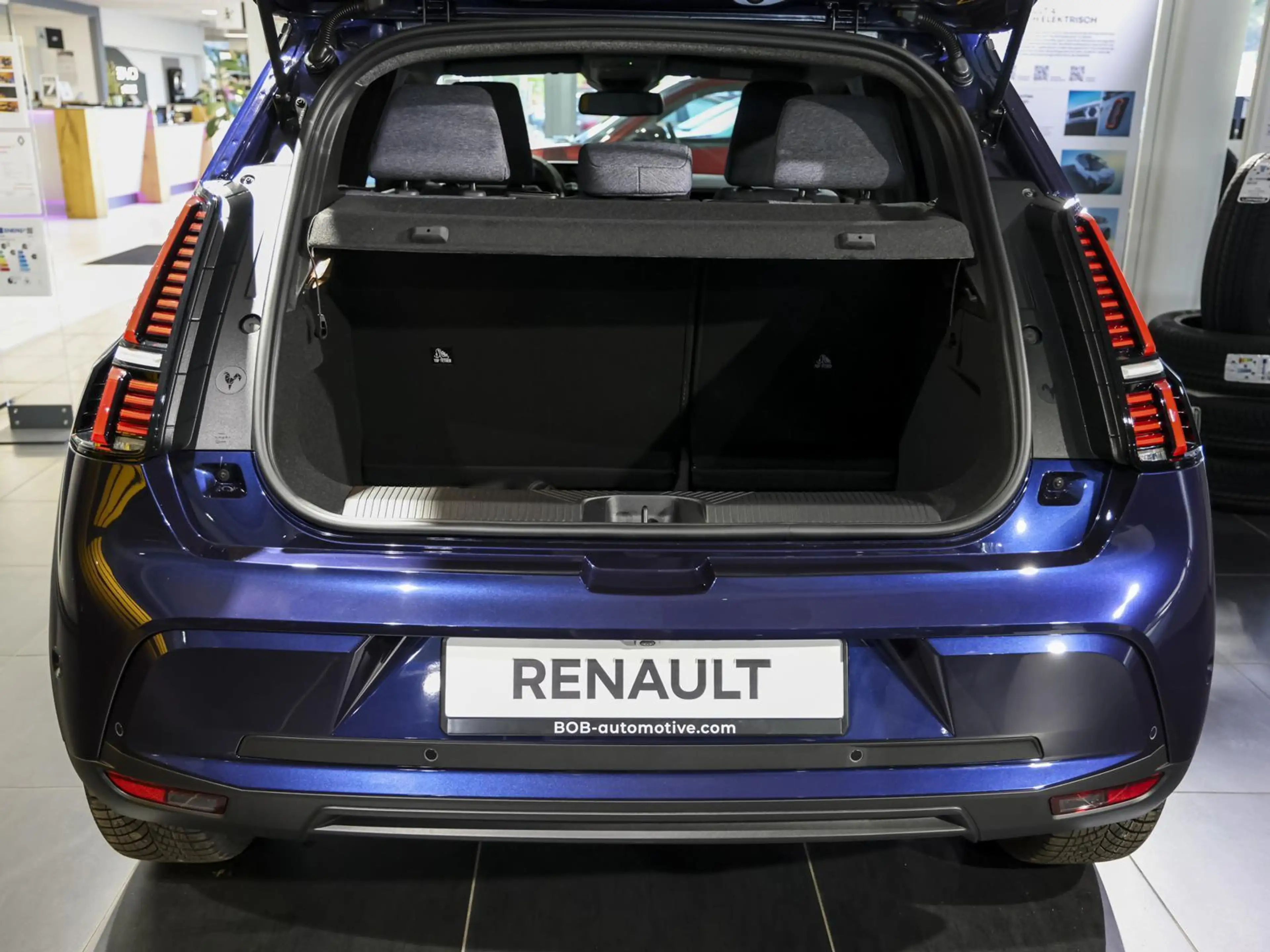Renault R 5 Techno 150 GJR NAVI SHZ PDC LHZ KLIMA BT — photo 12