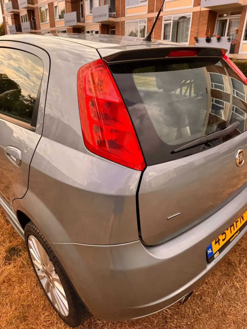 Fiat Punto 1.4-16V Racing Grijs - 2