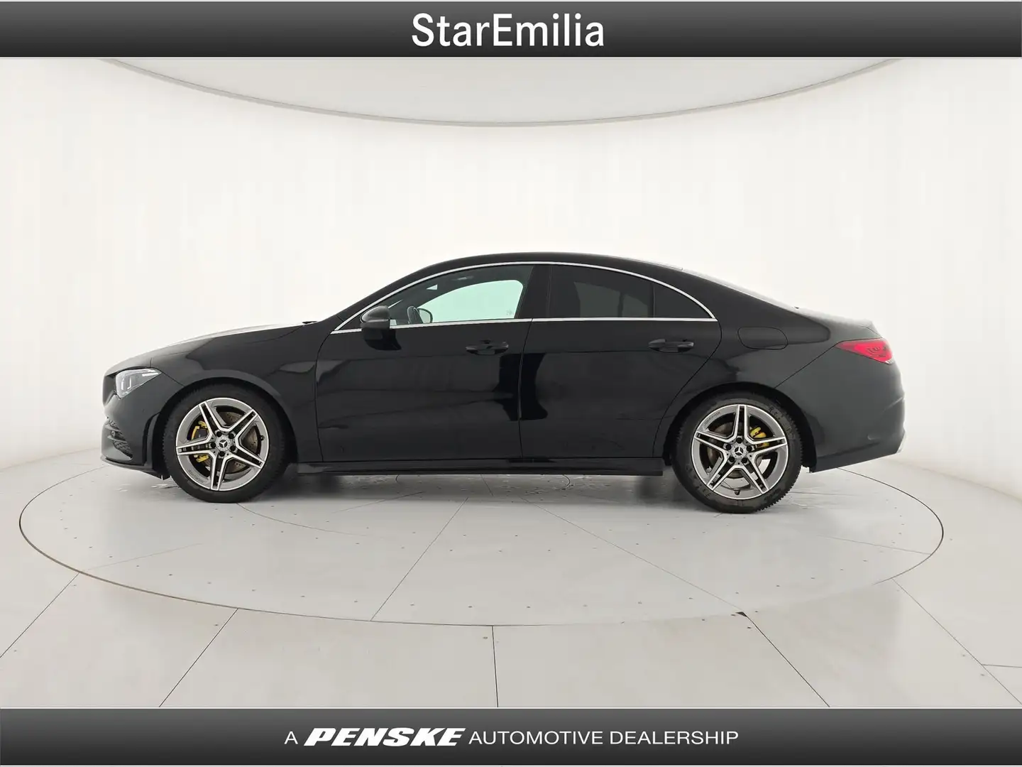 Mercedes-Benz CLA 200 CLA 200 d Automatic Premium Schwarz - 2