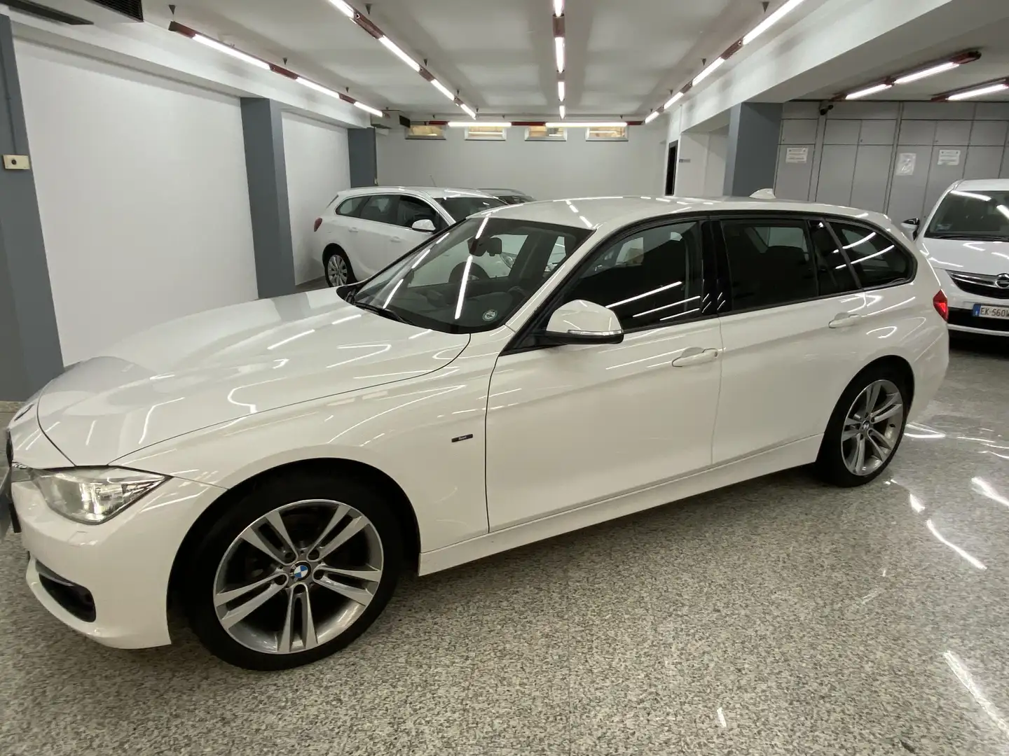 BMW 318 318d Touring 2.0 Msport 143cv FL Blanco - 2