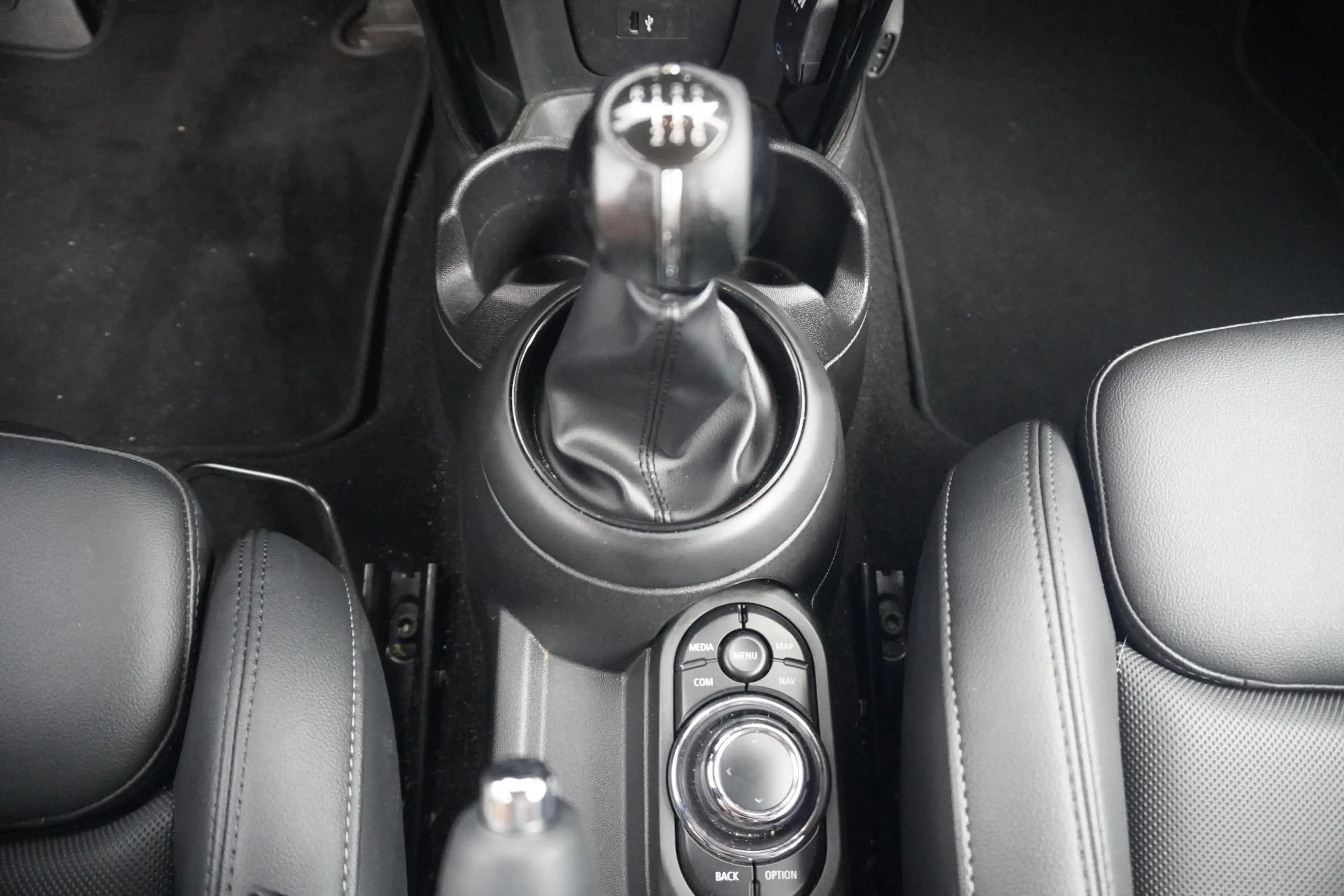 MINI One Cabrio Classic Uitvoering | Harman Kardon | Driving Assis — photo 9
