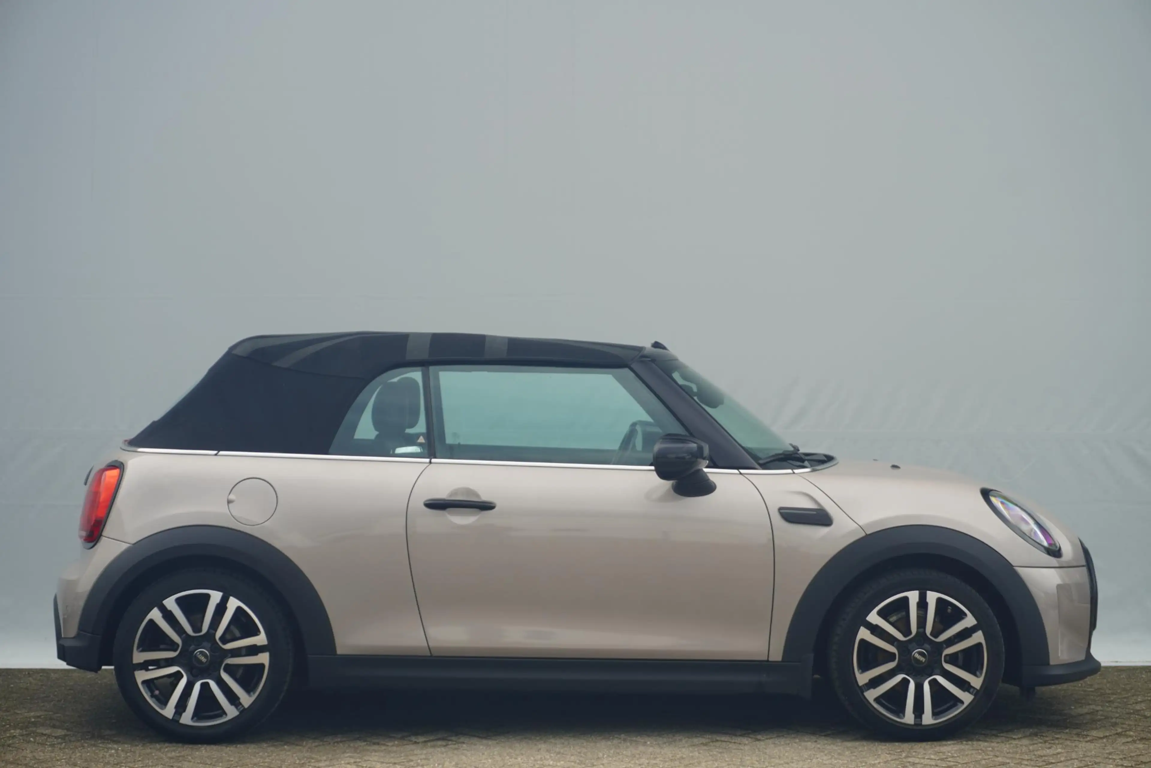 MINI One Cabrio Classic Uitvoering | Harman Kardon | Driving Assis — photo 8