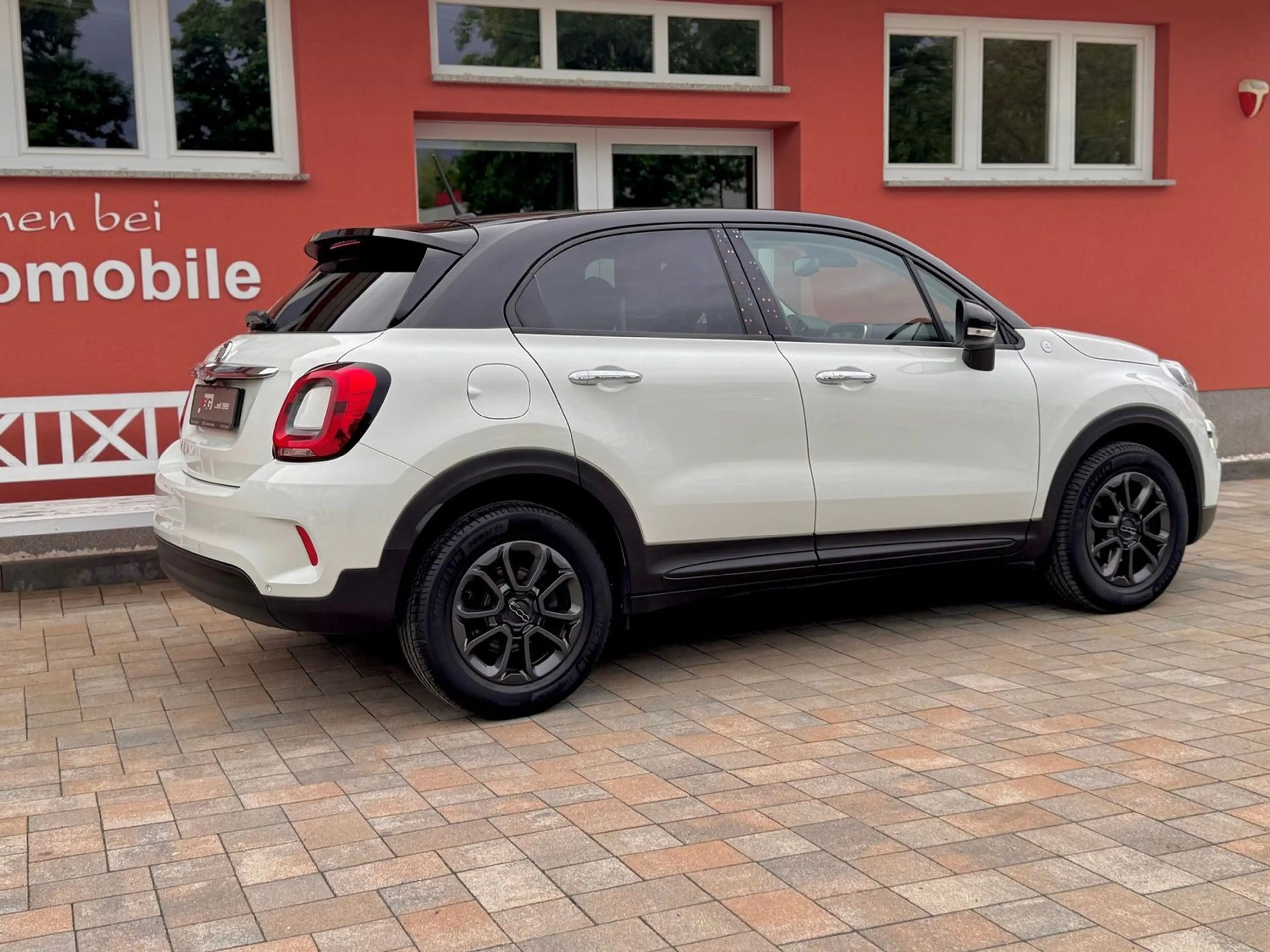 Fiat 500X Google*Garantie*TÜVneu*Navi*Sitzheizung* — photo 2