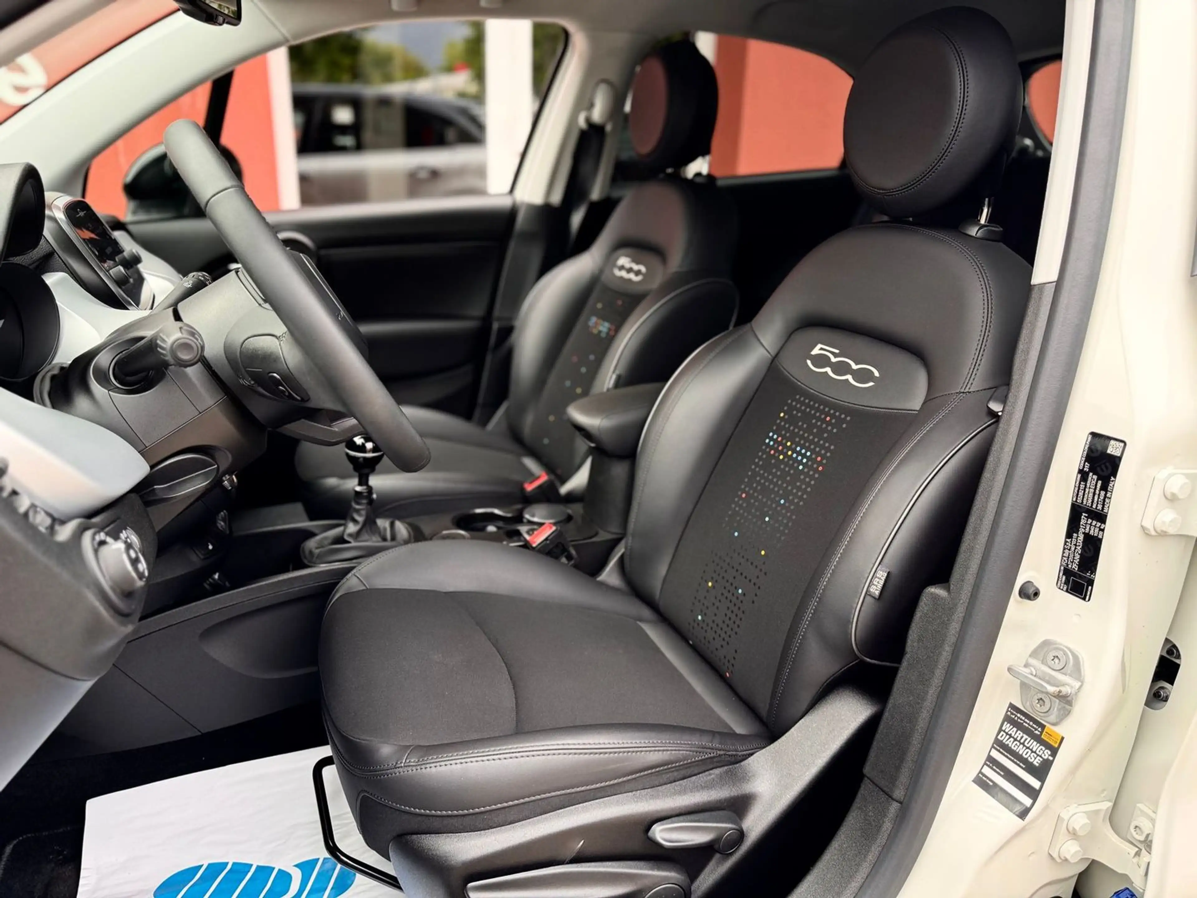 Fiat 500X Google*Garantie*TÜVneu*Navi*Sitzheizung* — photo 7