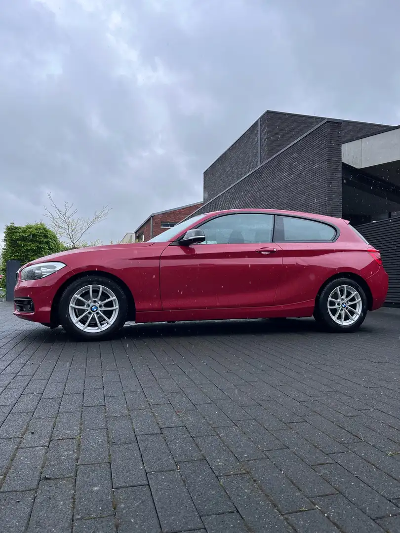 BMW 116 d EfficientDynamics Edition NIEUWSTAAT/ ETAT NEUF Rouge - 1