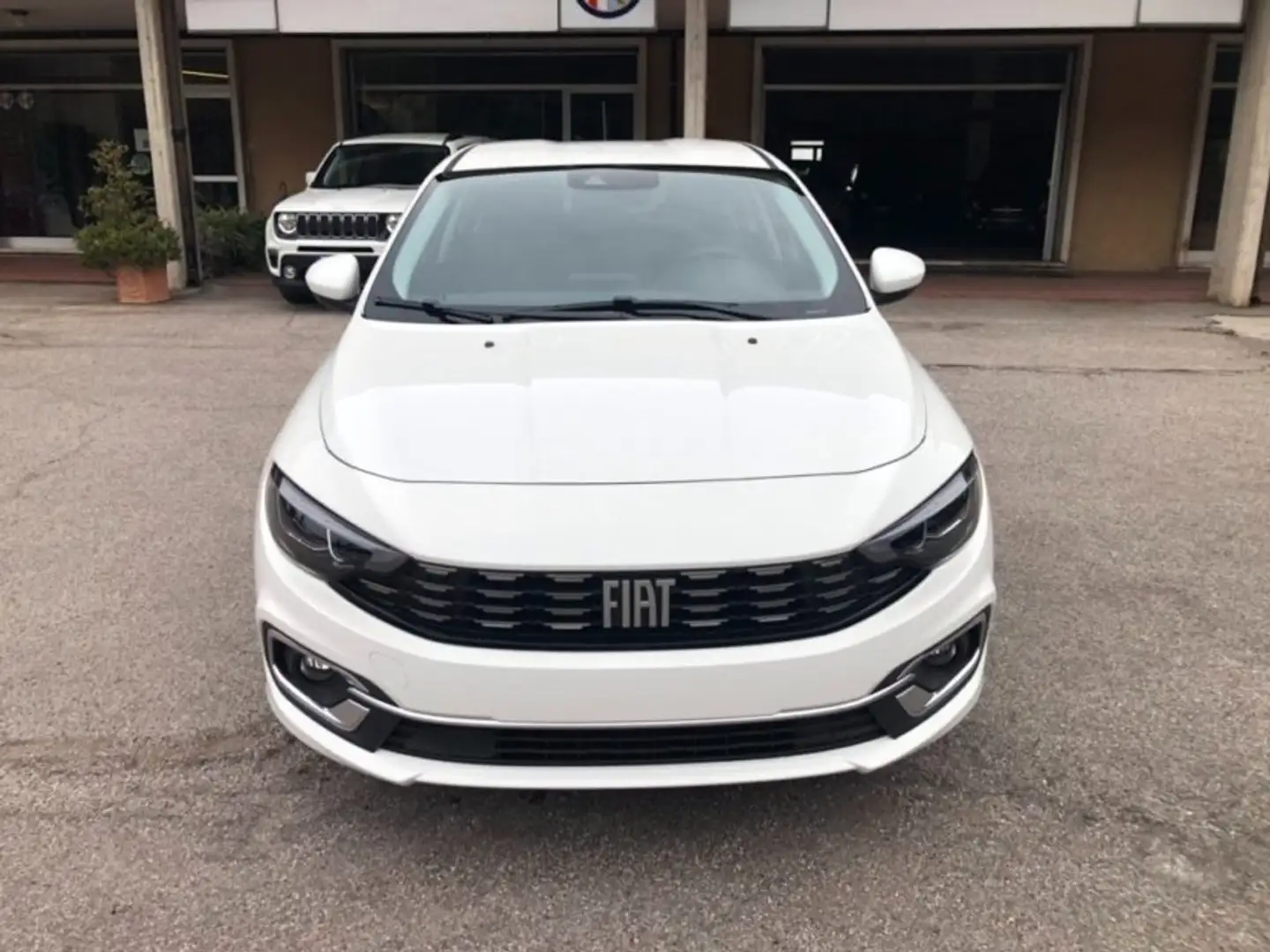Fiat Tipo 1.5 Hybrid DCT 5 porte City Life Bianco - 1