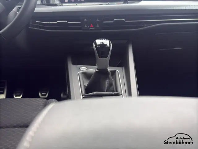Volkswagen Golf view 20