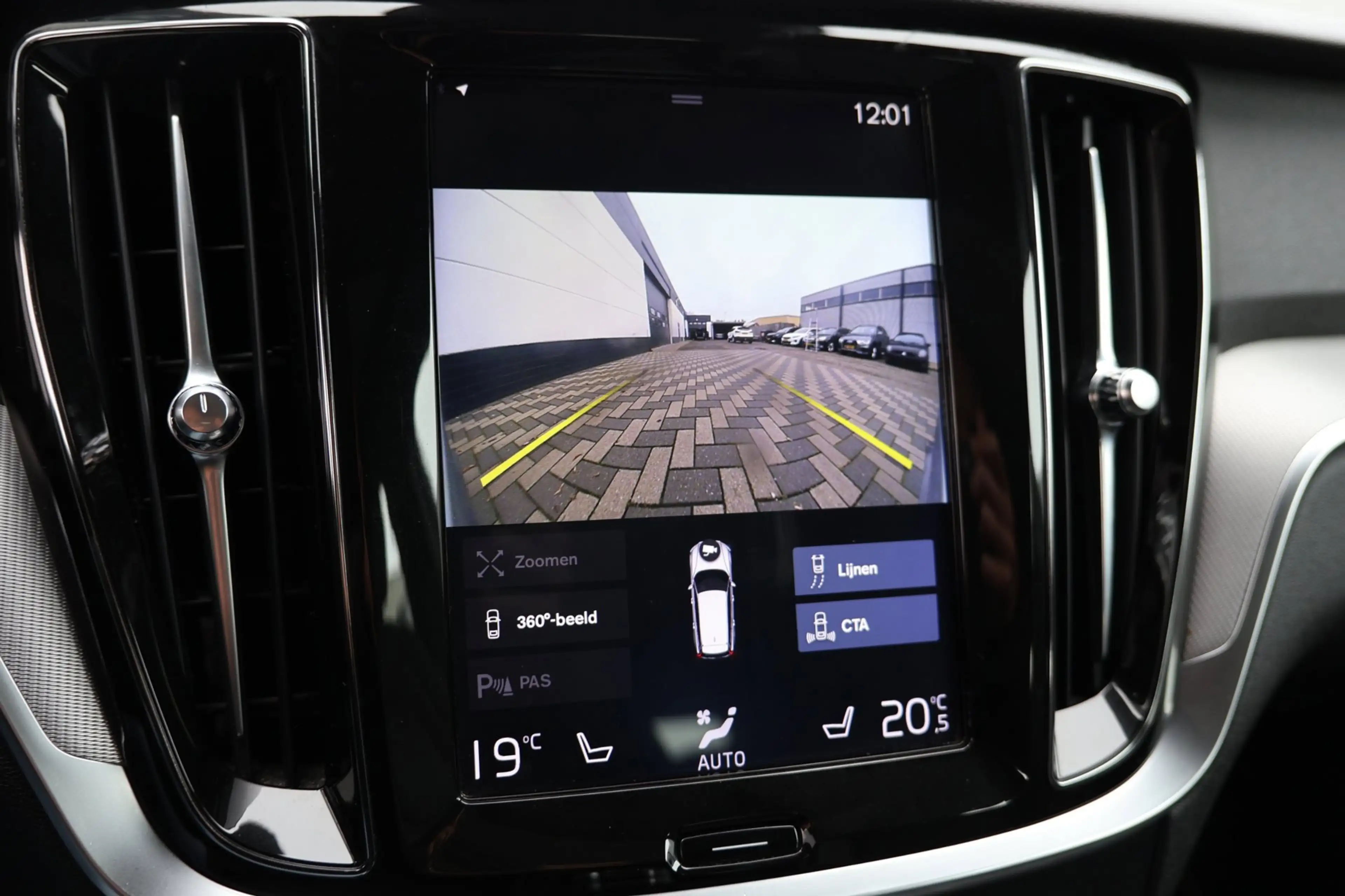 Volvo V60 2.0 T5 R-Design Pano Trekhaak 360° Camera Leder !! — photo 32