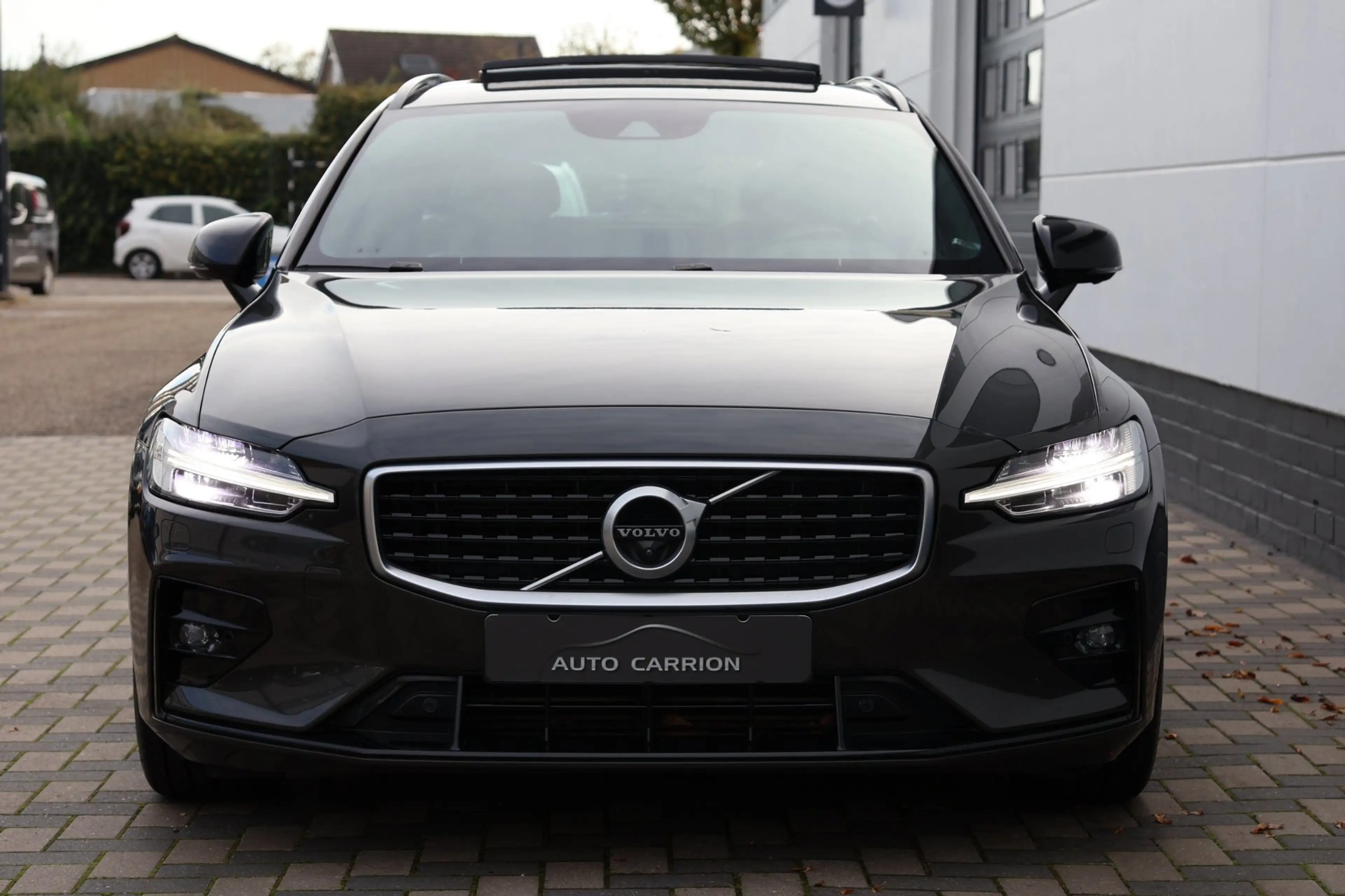 Volvo V60 2.0 T5 R-Design Pano Trekhaak 360° Camera Leder !! — photo 39